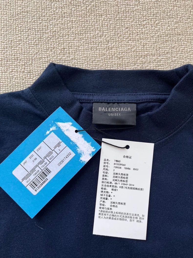 Balenciaga Balenciaga size 2 Letter Print Crew Neck Pullover Fitted Sh Size US S / EU 44-46 / 1 - 4 Thumbnail