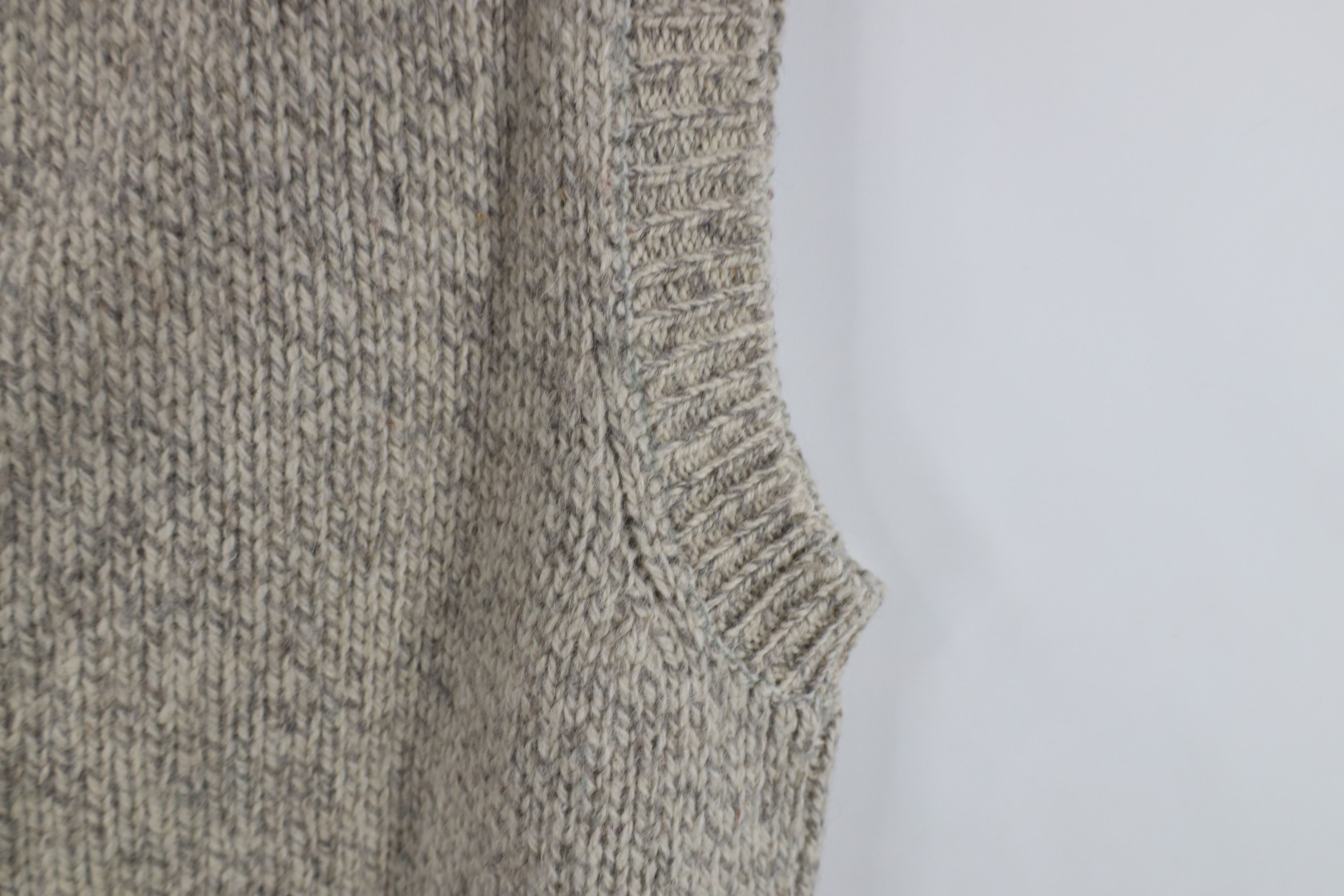 Vintage Vintage 90s Streetwear Blend Chunky Cable Knit Sweater Vest Size US XL / EU 56 / 4 - 8 Thumbnail
