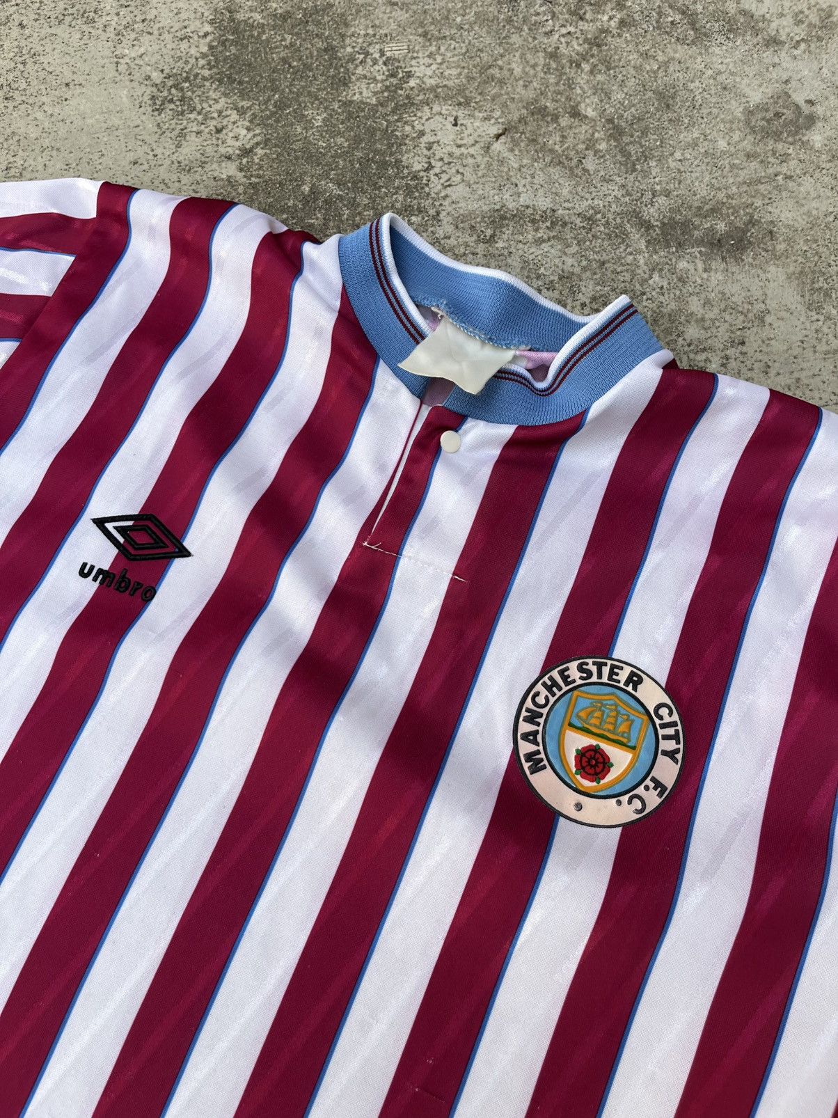 Umbro Vintagr Rare Manchester City 1988 Away Jersey Shirt Size US XL / EU 56 / 4 - 3 Thumbnail