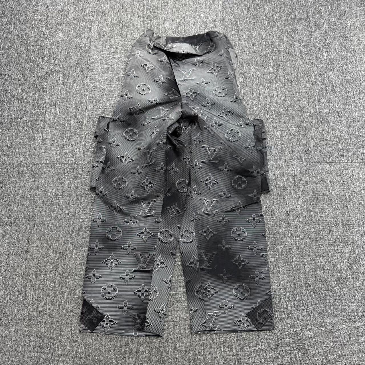 Louis Vuitton louis vuitton lv 2054 utility pants. Size US 40 / EU 56 - 1 Thumbnail