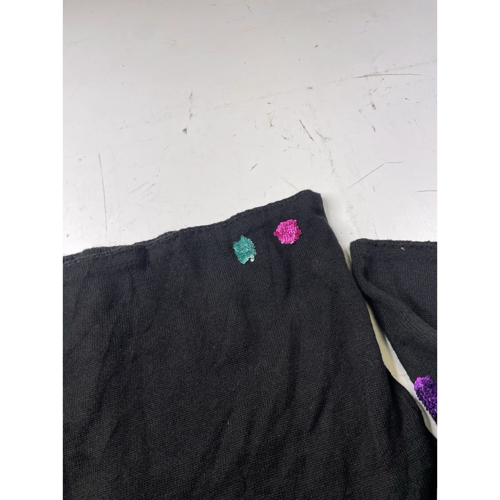 Simons VINTAGE Michael Simon Sequin Knit Sweater 3/4 Sleeve Black Medium Women Sweater Pullover Christmas USA Embellished Beaded Embroidered Sequin Size M / US 6-8 / IT 42-44 - 8 Thumbnail