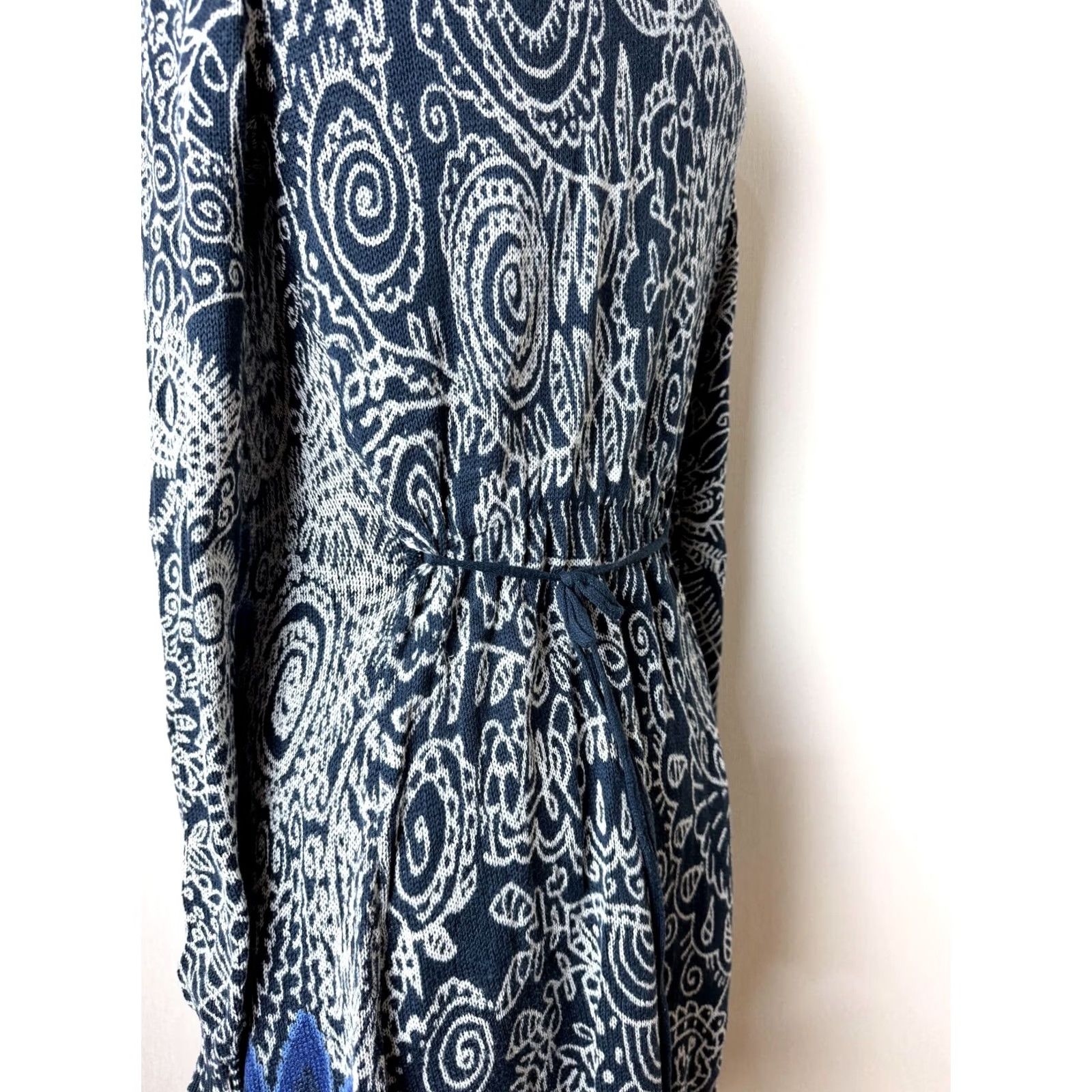 Desigual Desigual Cardigan Womens L Blue Jacket Shawl Wrap 57J21T5 Color Blue 100% genuine item Desigual Cardigan Women L Blue 90s? Size L / US 10 / IT 46 - 5 Thumbnail