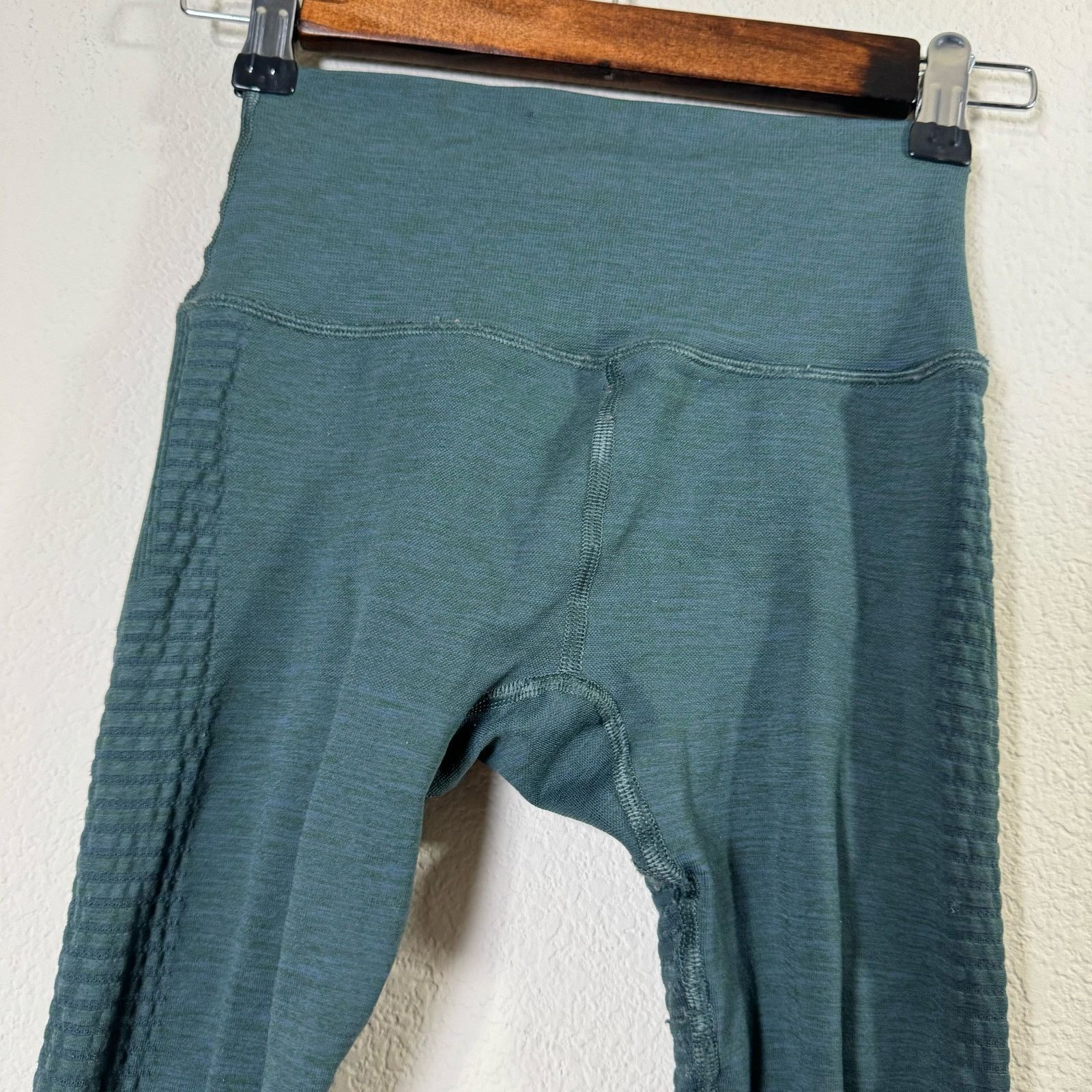 Alo alphalete | high rise contour halo seamless leggings sz XS Size 24" / US 00 / IT 34 - 3 Thumbnail