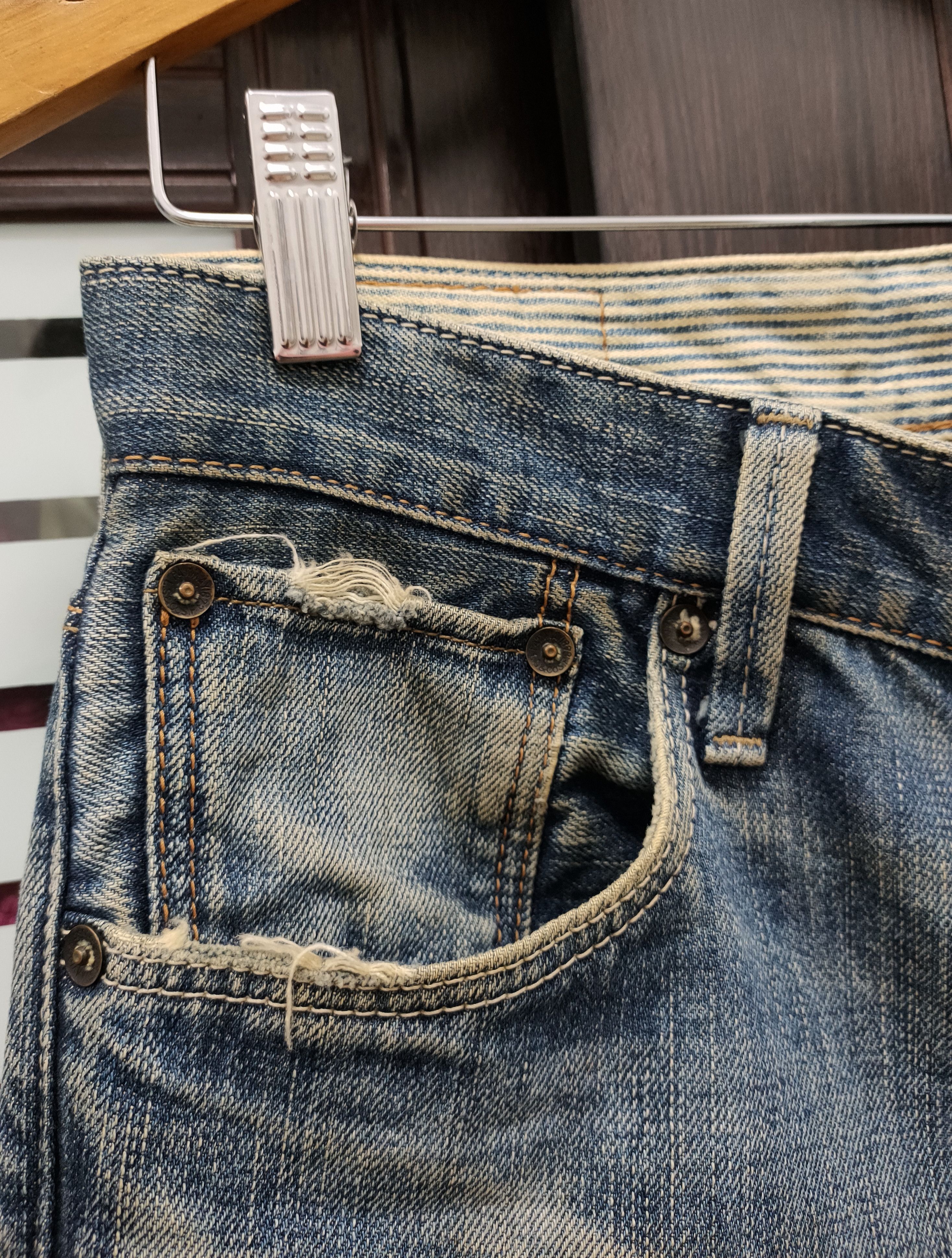Levi's 💥 Flared Levi's 522 Buckle Back Distressed💥 Size US 32 / EU 48 - 12 Thumbnail