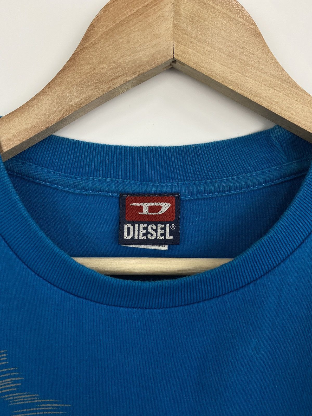 Diesel × Japanese Brand 🇺🇸 Vintage 90s Diesel Big logo T-Shirt Retro Rare Hype Y2K Size US M / EU 48-50 / 2 - 5 Thumbnail
