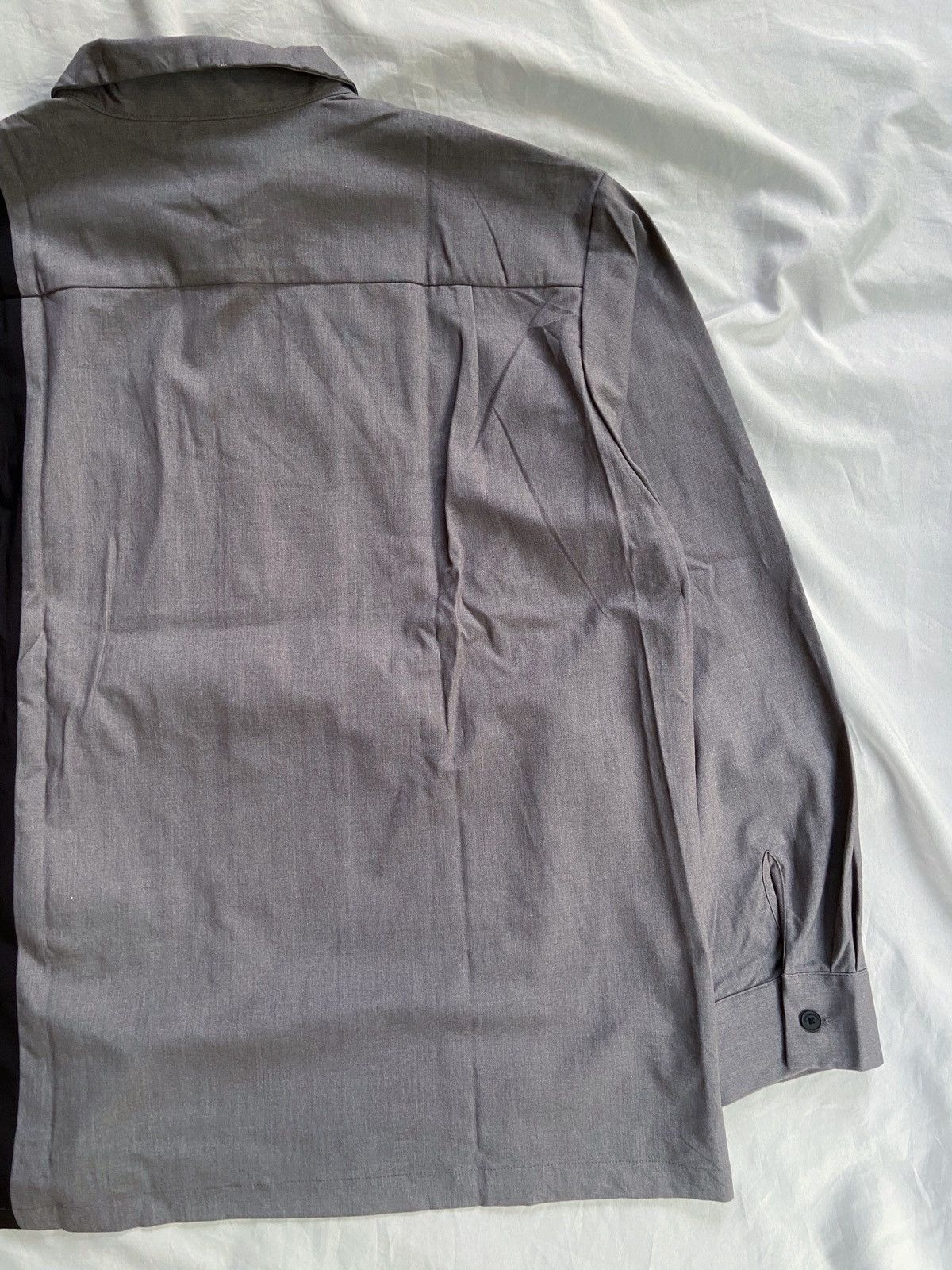 GU × Maison MIHARA YASUHIRO MIHARAYASUHIRO x G.U TWO TONE COLORS BUTTON DOWN SHIRT Size US XL / EU 56 / 4 - 15 Thumbnail
