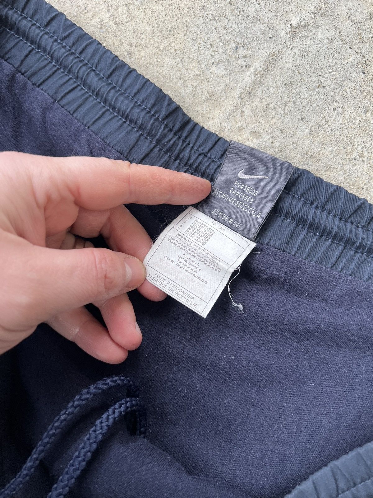 Nike Vintage Nike Sweatpants Size US 34 / EU 50 - 6 Thumbnail