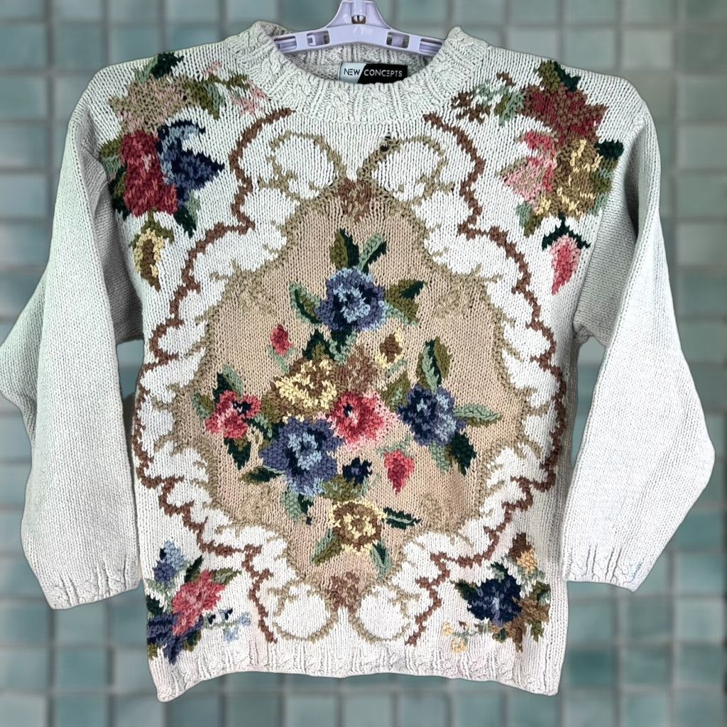 Vintage New Concepts Floral Cotton Blend Knit Sweater Womens Size M Lt Gray/Green Size M / US 6-8 / IT 42-44 - 1 Thumbnail
