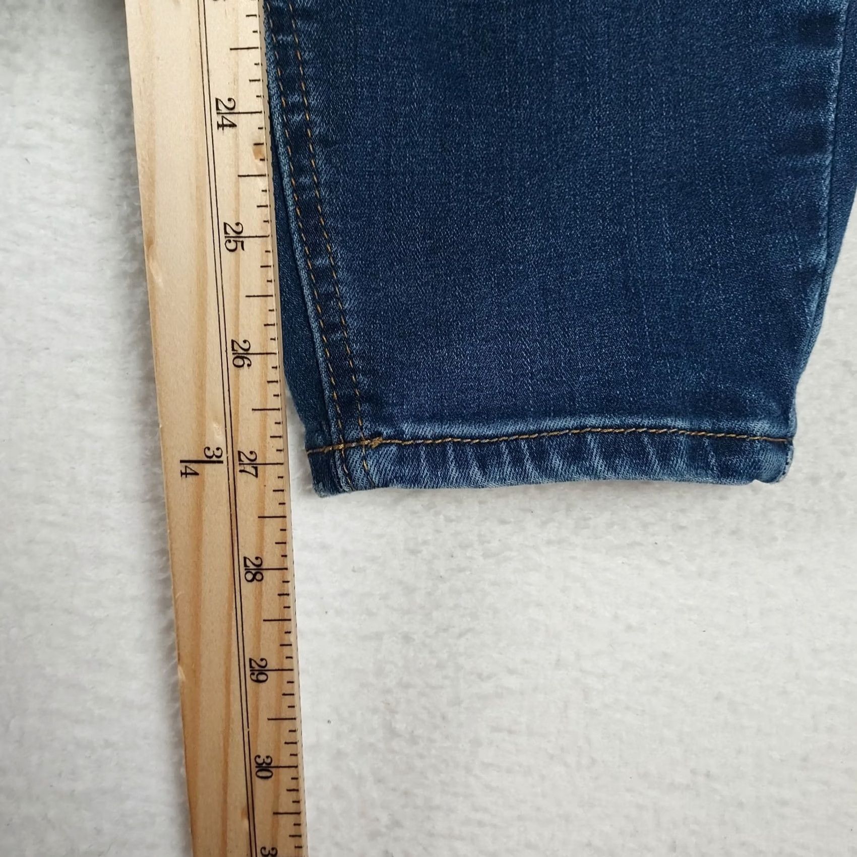 Vintage Judy Blue Jeans Women 16W High Rise Button Fly Stretch Denim Medium Wash Skinny Regular Plus Size Blue 5-Pocket Design Womens Size 38" / US 16 / IT 52 - 6 Thumbnail
