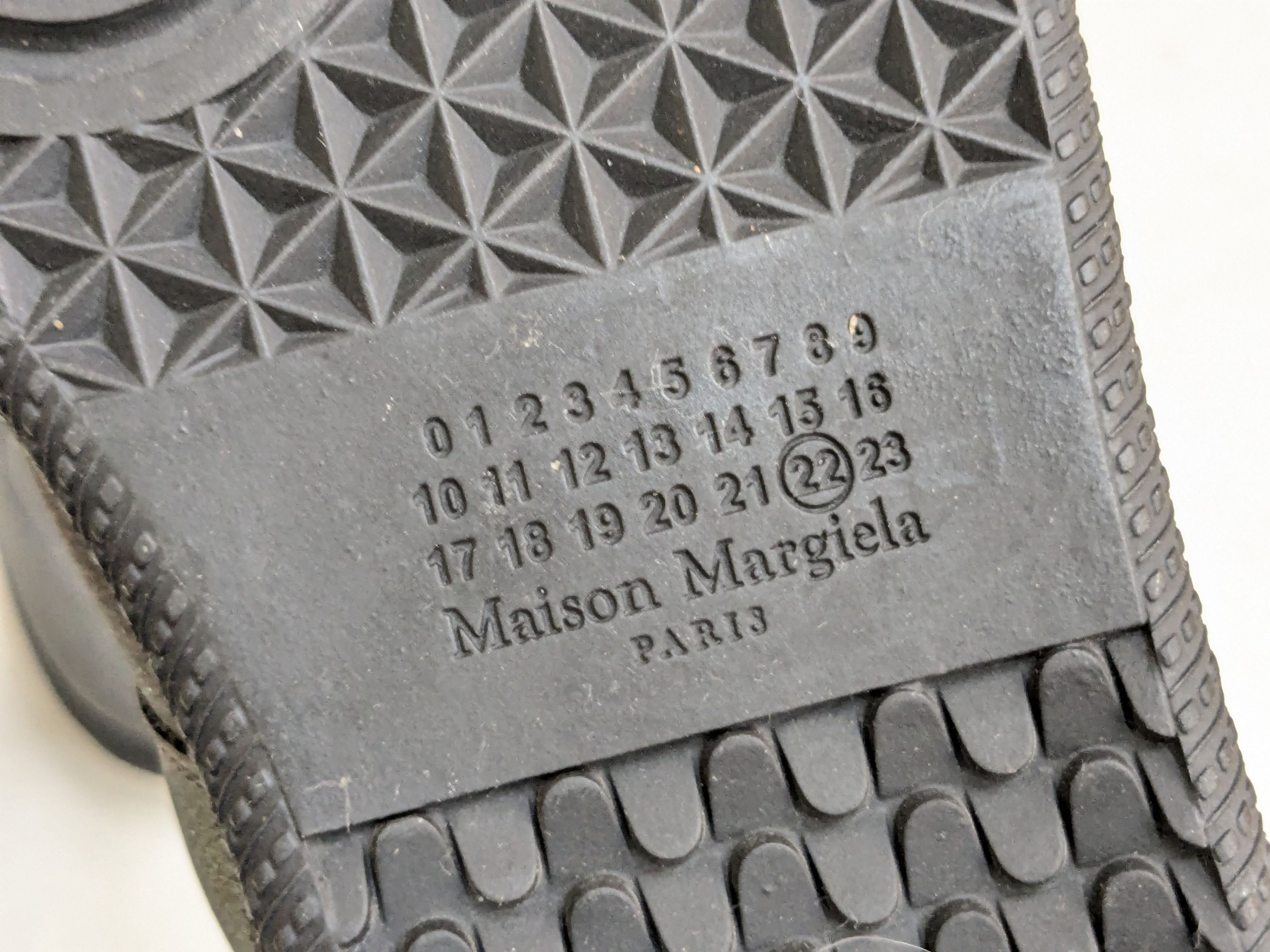 Maison Margiela Maison Margiela GAT Replica Glitter Black 12 45 Low Tops Size US 12 / EU 45 - 20 Thumbnail