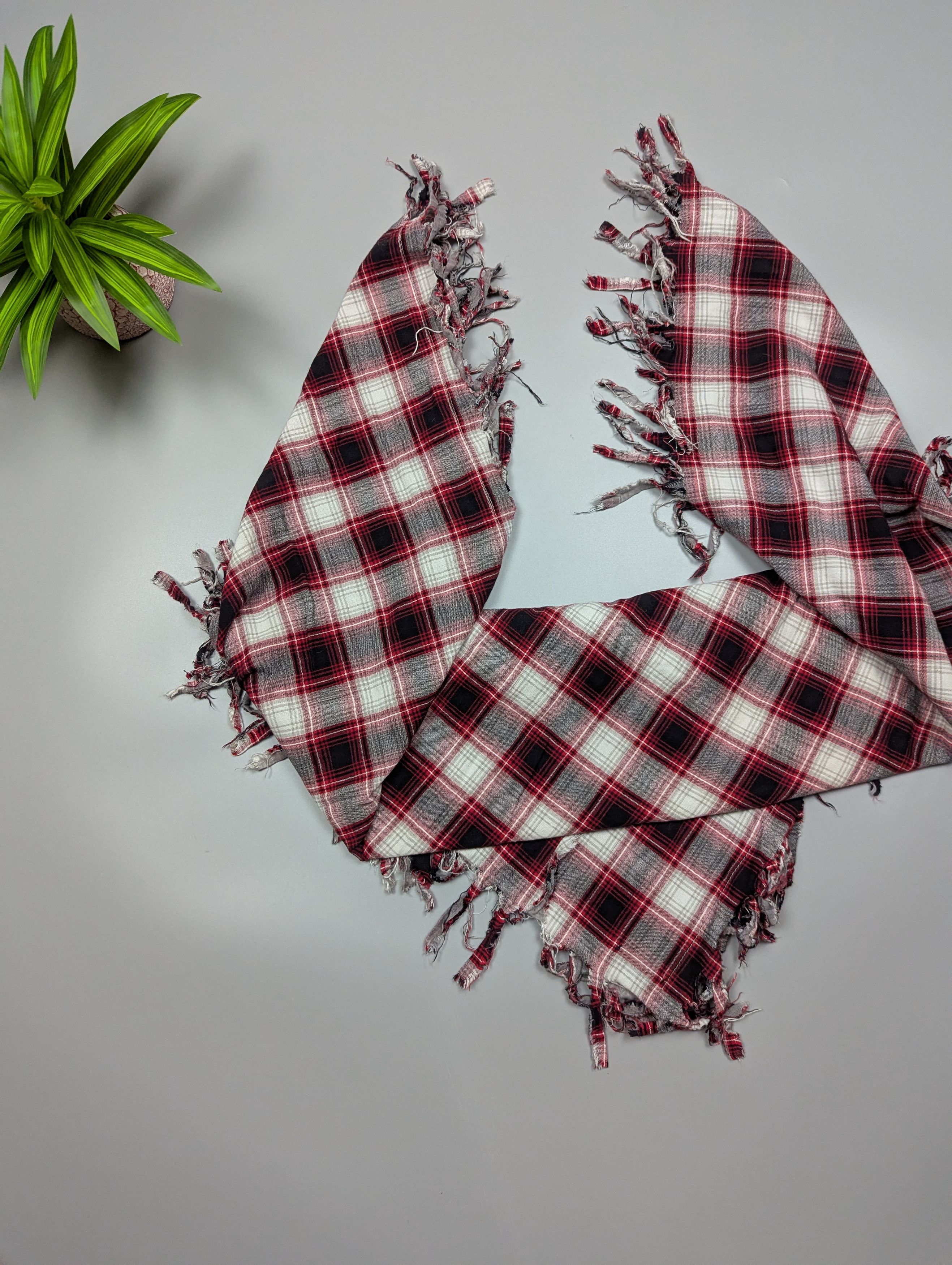 DIESEL Vintage Large Red Gray White Checkered Palatine Scarf