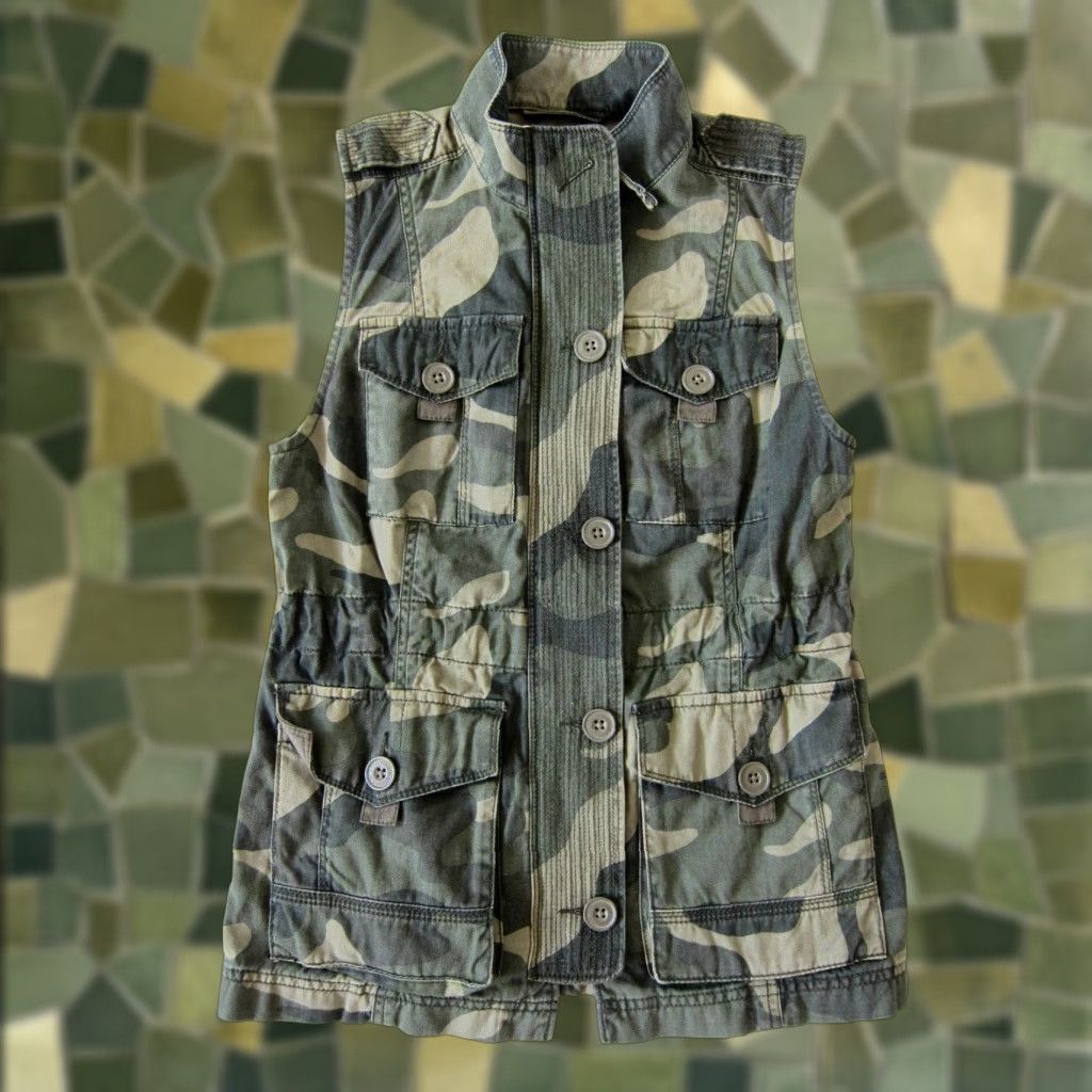 Abercrombie & Fitch Abercrombie & Fitch Vest Woman XS Army Green Camouflage 100% Cotton Cargo Pocket Vest Womens XS Size XS / US 0-2 / IT 36-38 - 1 Thumbnail