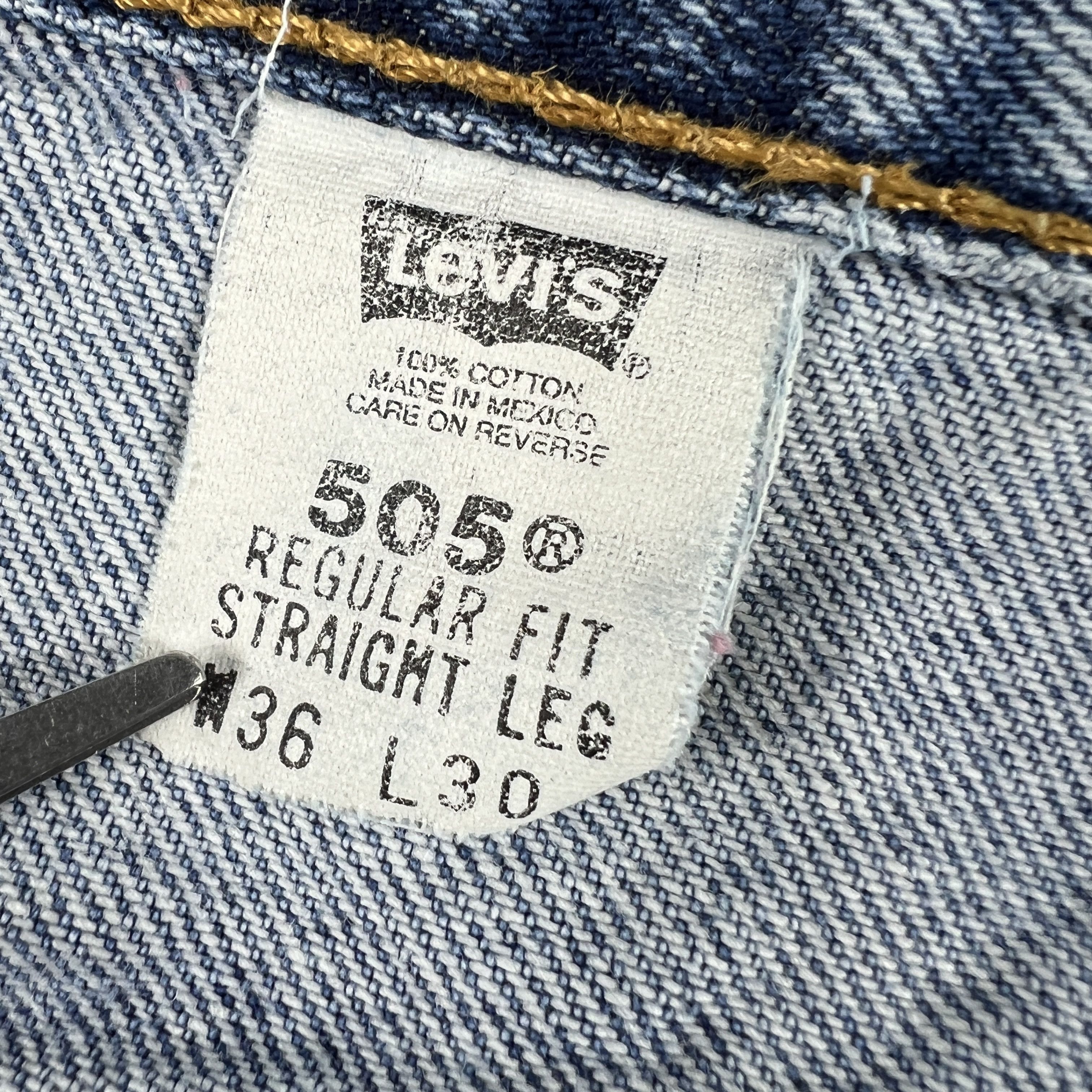 VTG Levi's Jeans 505 Straight Blue Faded Distressed Denim