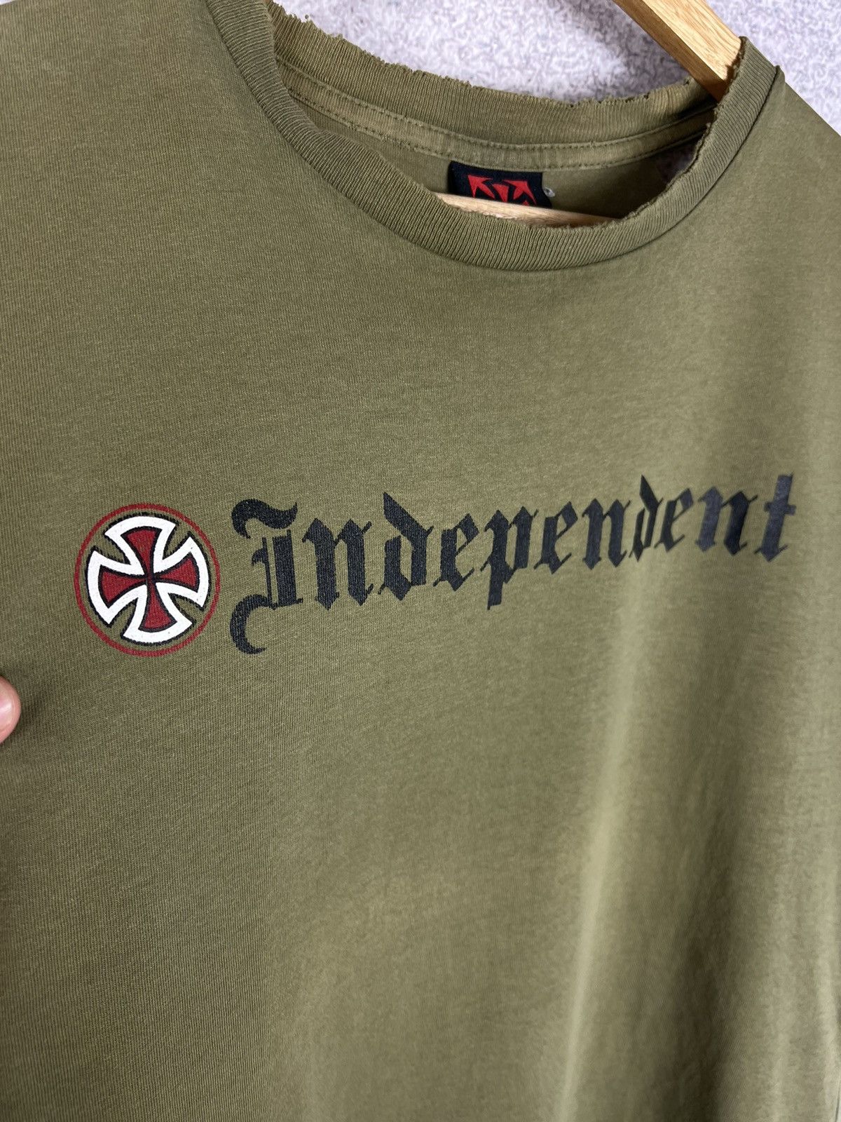 Independent Truck Co. Vintage Independent Truck Ko Big Logo Trashed Tee Sun Faded Size US M / EU 48-50 / 2 - 4 Thumbnail