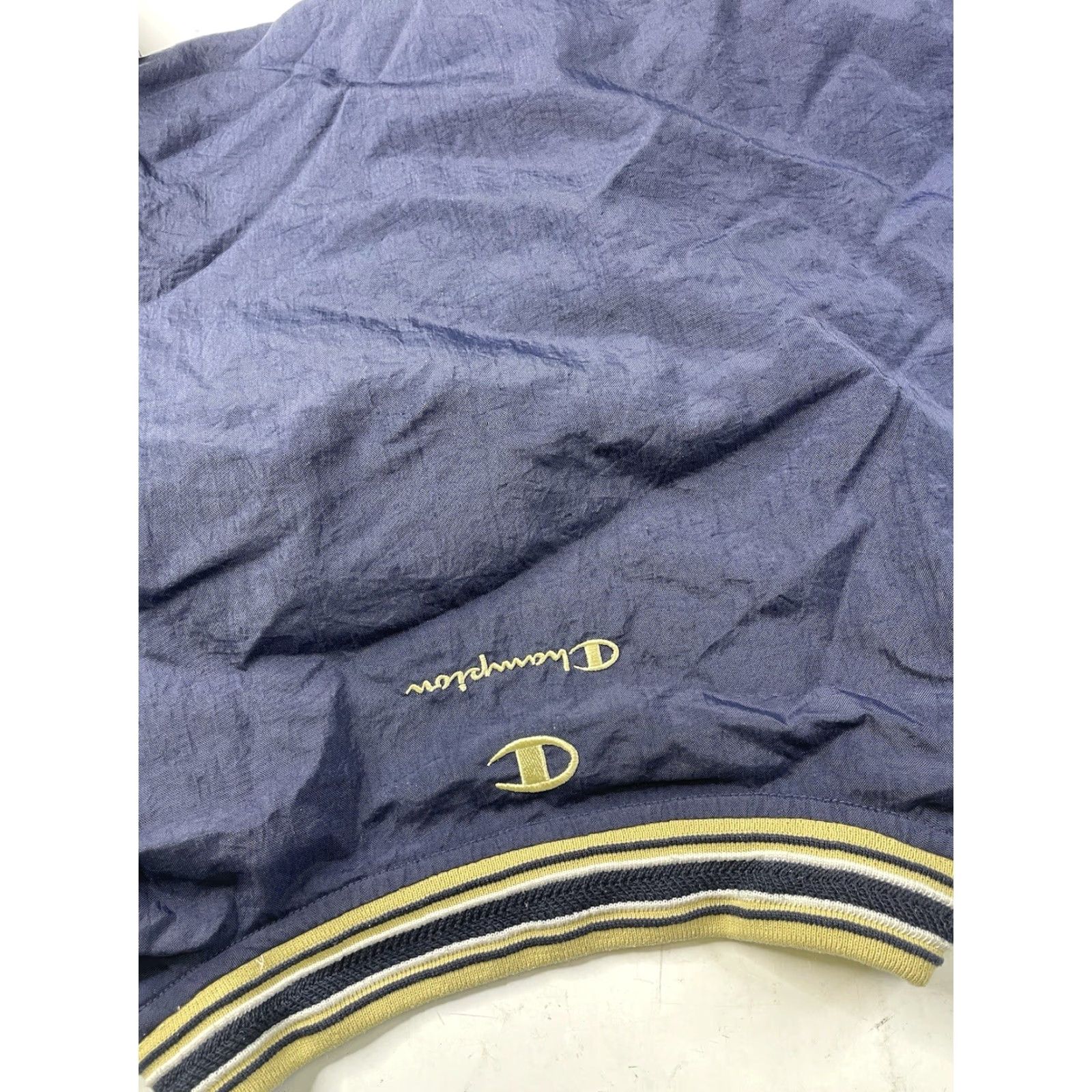 Champion VINTAGE Champion Fighting Irish Notre Dame Jacket Windbreaker Shirt? Size US XL / EU 56 / 4 - 6 Thumbnail