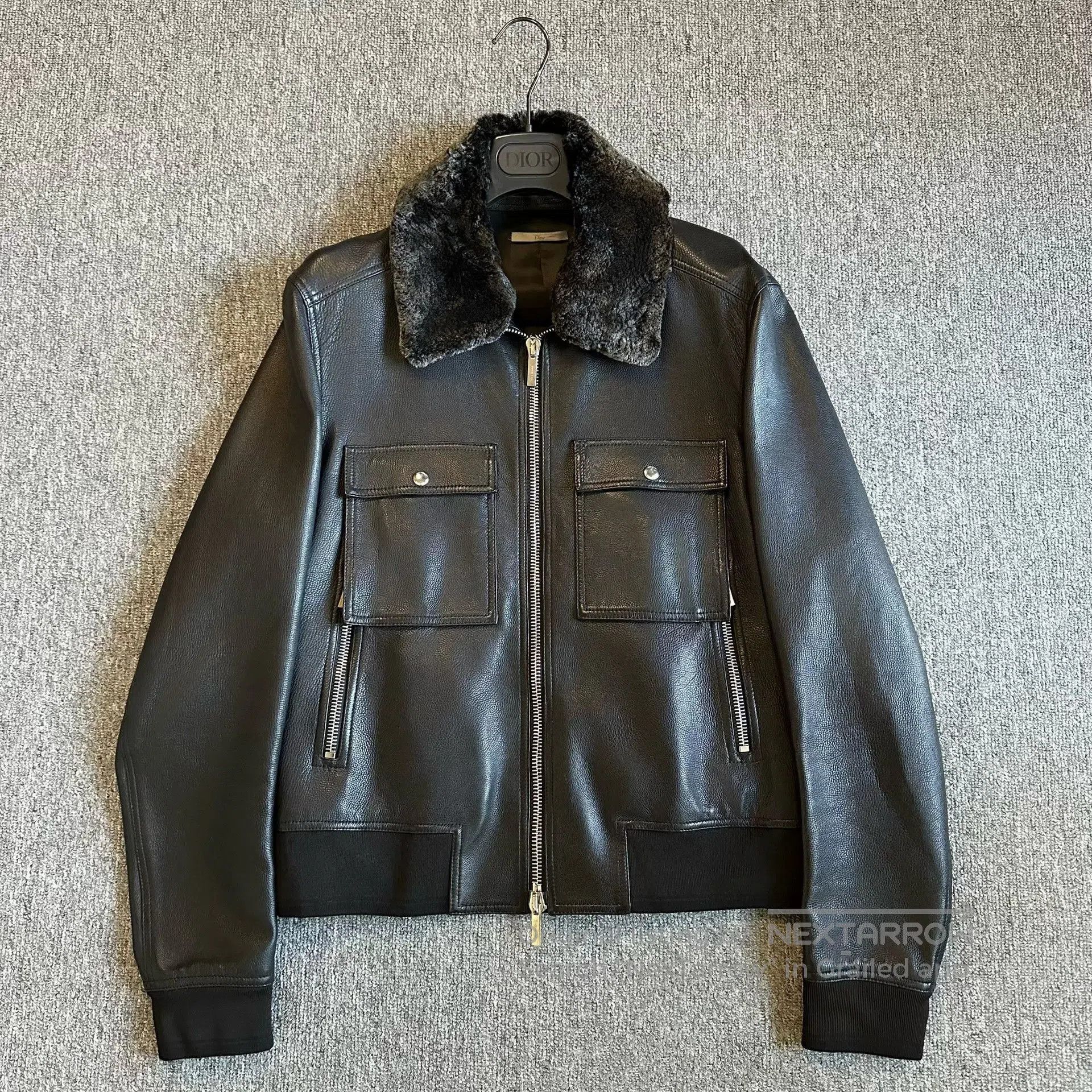 Dior dior black leather jacket with fur collar. Size US L / EU 52-54 / 3 - 1 Thumbnail