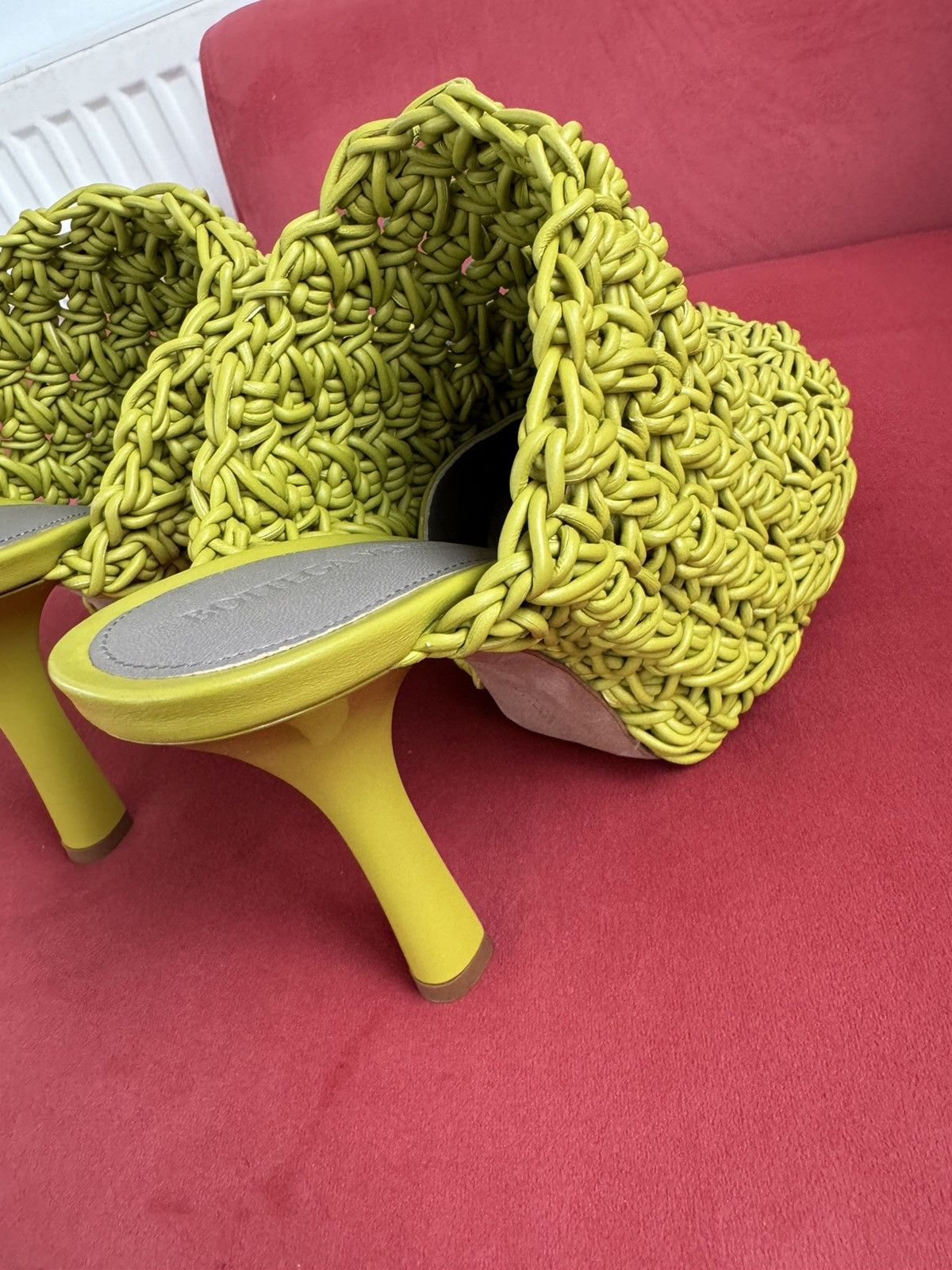 Bottega Veneta Bottega Veneta yellow macrame style, size 35.5 It Size US 5.5 / IT 35.5 - 14 Thumbnail