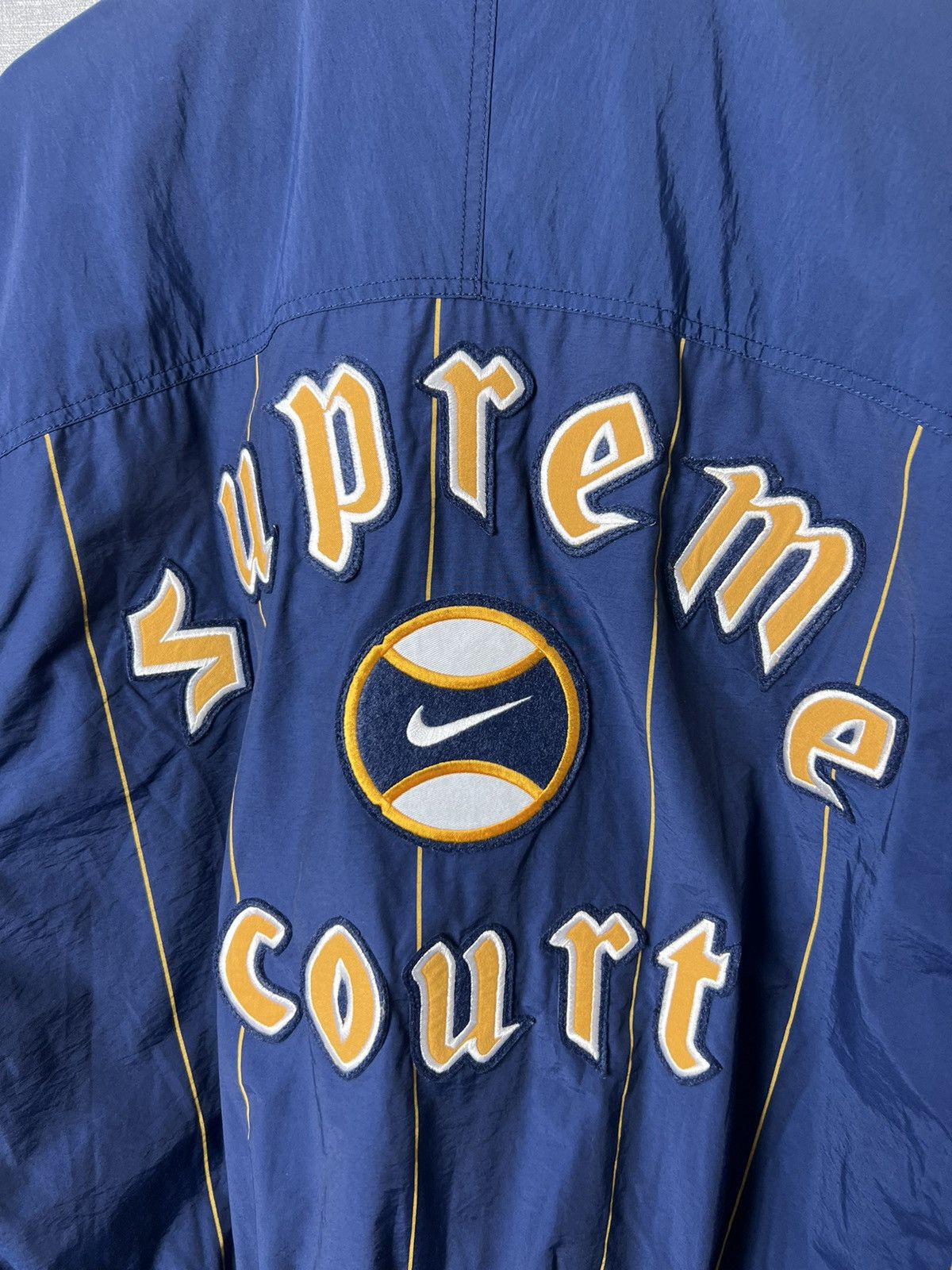 Nike Rare Vintage Nike Supreme Court SC Big Logo Bomber Jacket Size US L / EU 52-54 / 3 - 3 Thumbnail