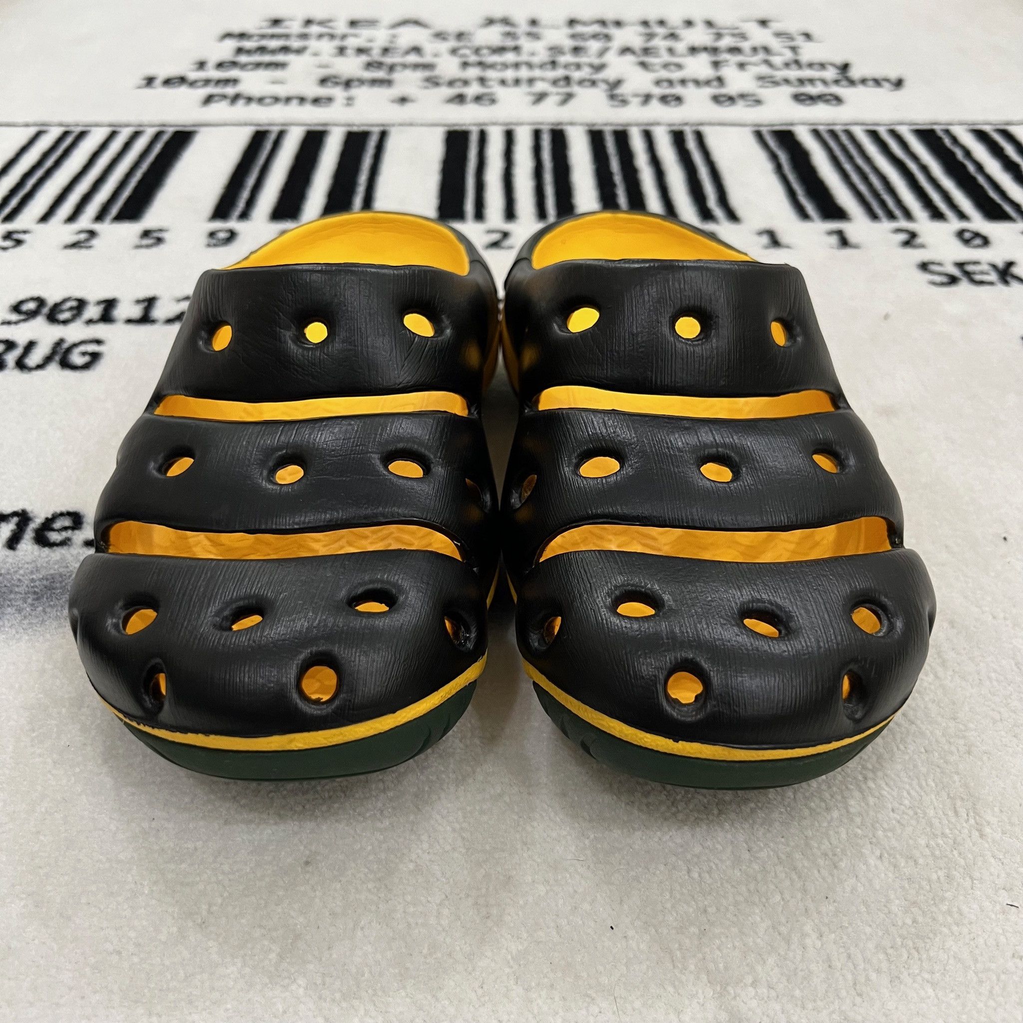 KEEN KEEN Men's Black Yellow EVA Cushioning Anti-Odor Clog Sandal Size US 9 / EU 42 - 2 Thumbnail