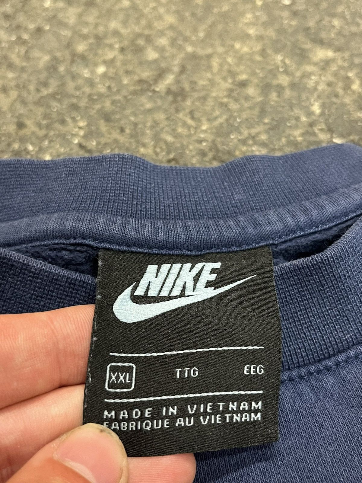 Nike × Vintage Nike vintage two tone swoosh crewneck faded boxy streetwear Size US XXL / EU 58 / 5 - 5 Thumbnail