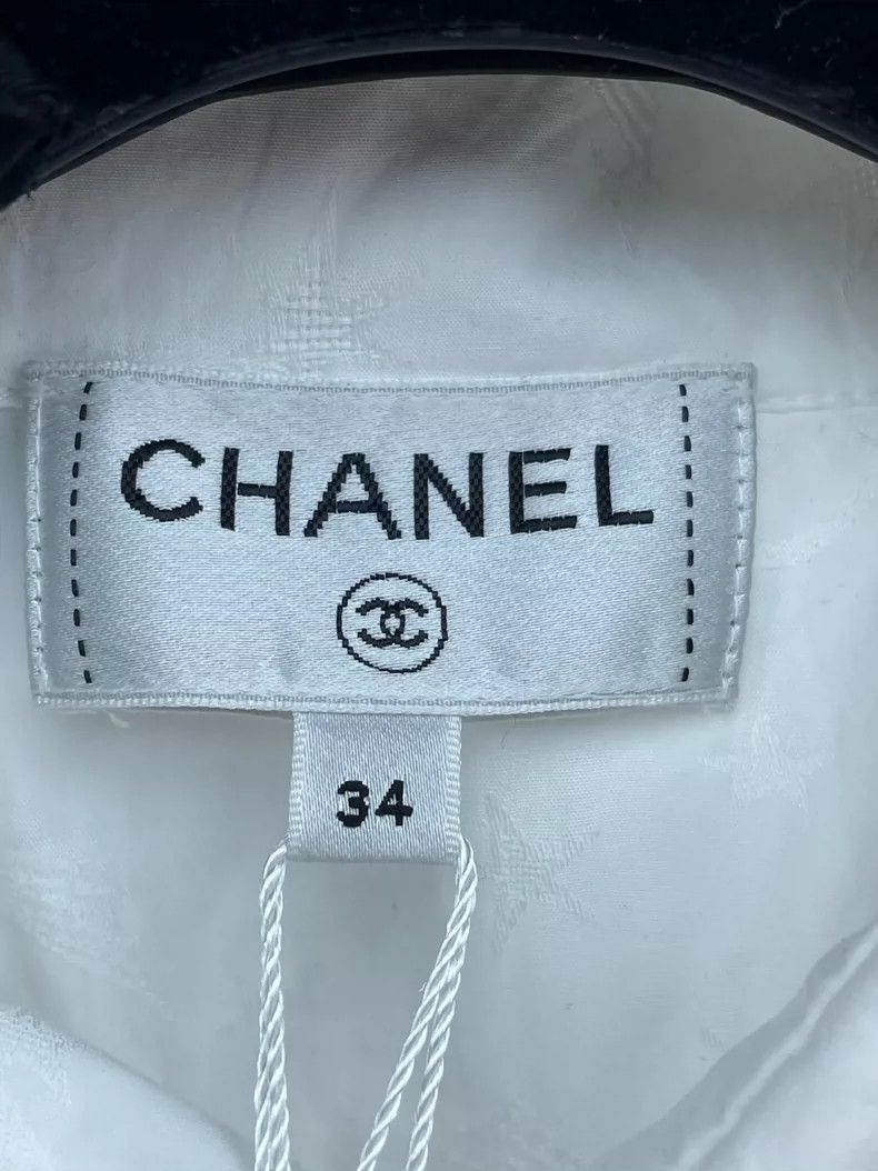 Chanel Chanel 24C vacation dark pattern letter logo button long s Size XXS / US 00 / IT 34 - 5 Thumbnail