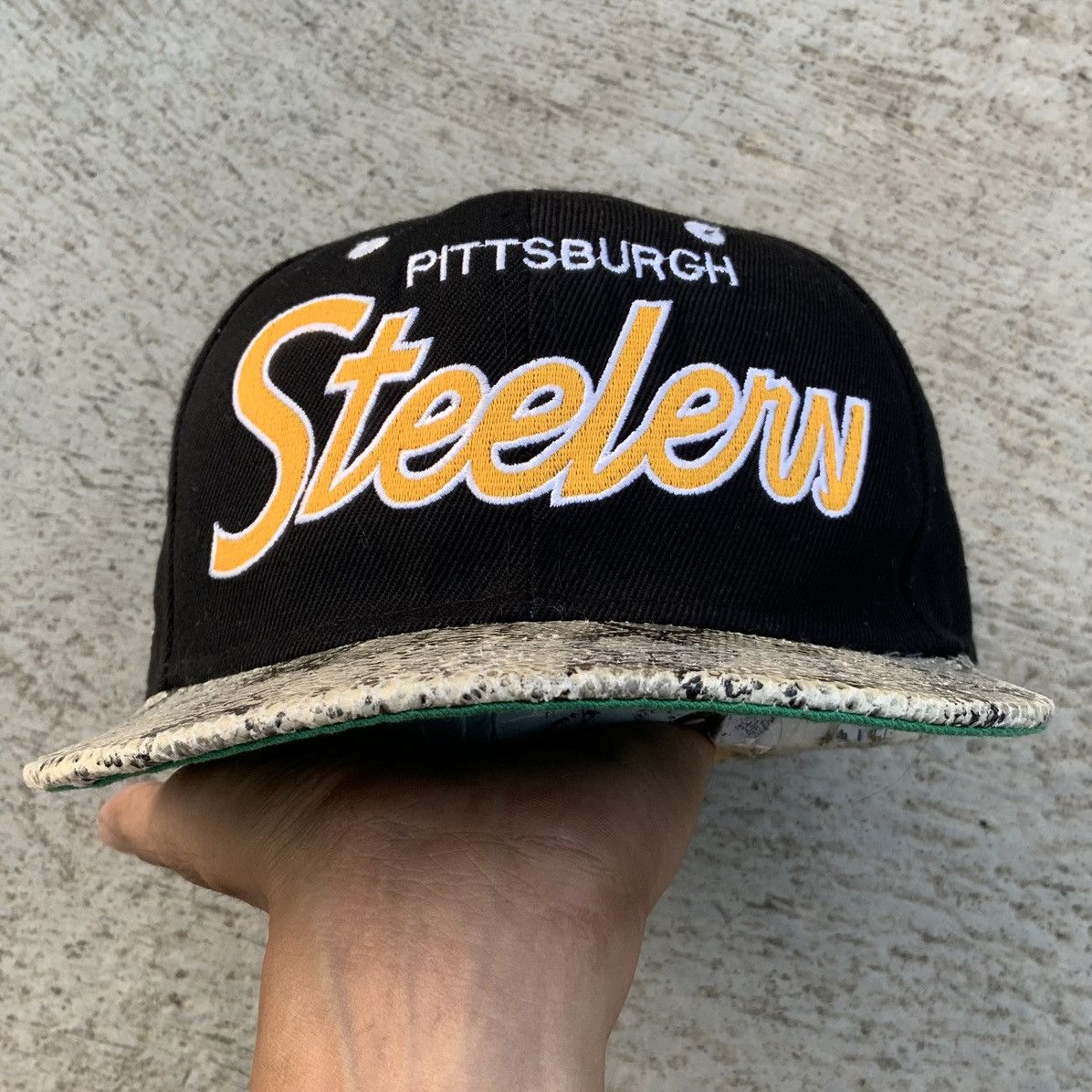 Rsvp Gallery Rsvp x Mitchell & Ness pittsburgh steelers snake brim Size ONE SIZE - 9 Thumbnail