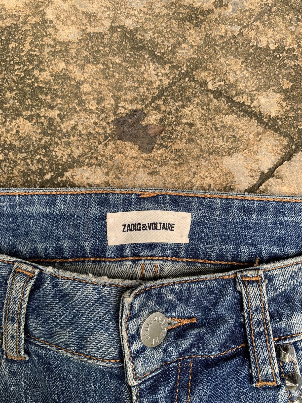 If Six Was Nine × Japanese Brand × Zadig & Voltaire Zadig & Voltaire Studded Disstressed Stretchy Jeans Pants Size 30" / US 8 / IT 44 - 4 Thumbnail