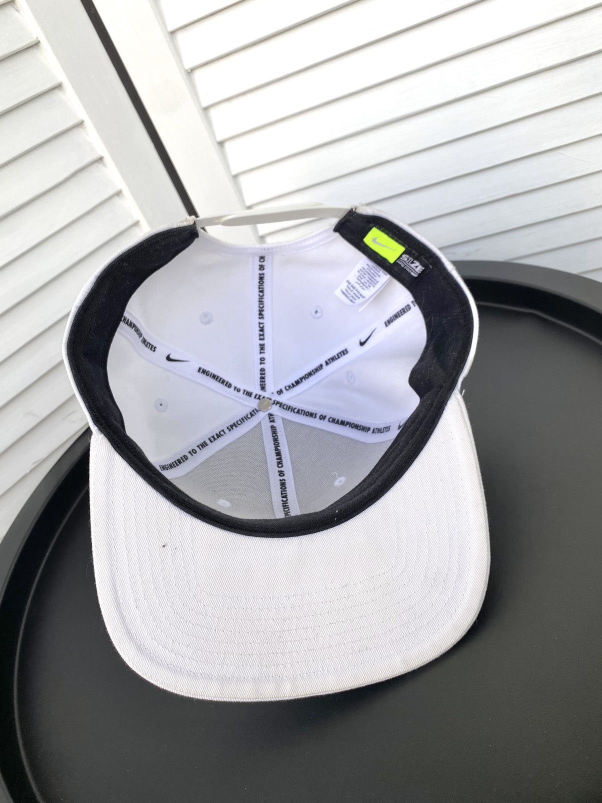 Nike Nike Pro Big Logo Swoosh Snapback 3D White Cap Hat Size ONE SIZE - 9 Thumbnail