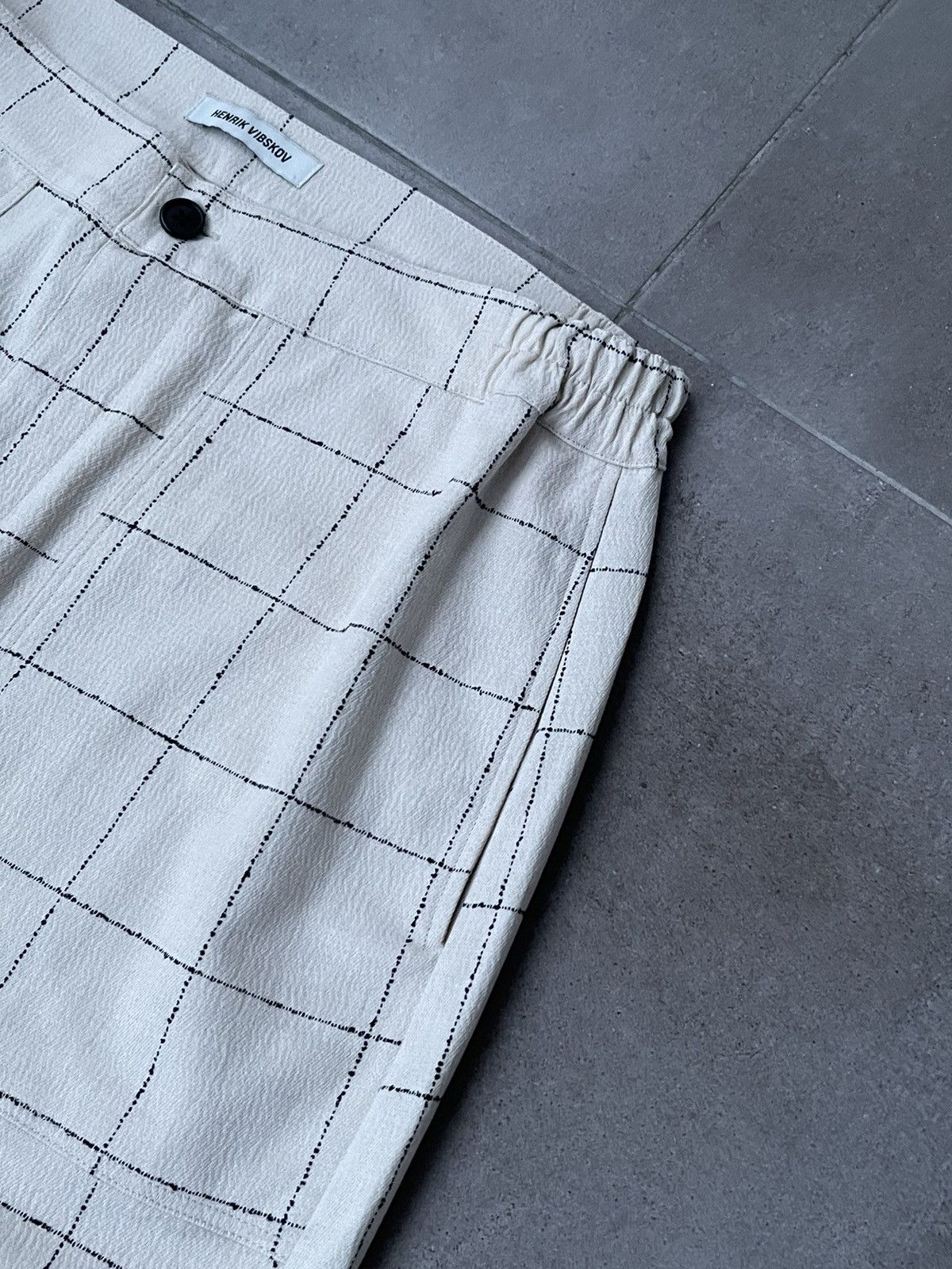 Henrik Vibskov !DS! SS22 Henrik Vibskov Mads Beige Black Casual Pants Size US 34 / EU 50 - 12 Thumbnail