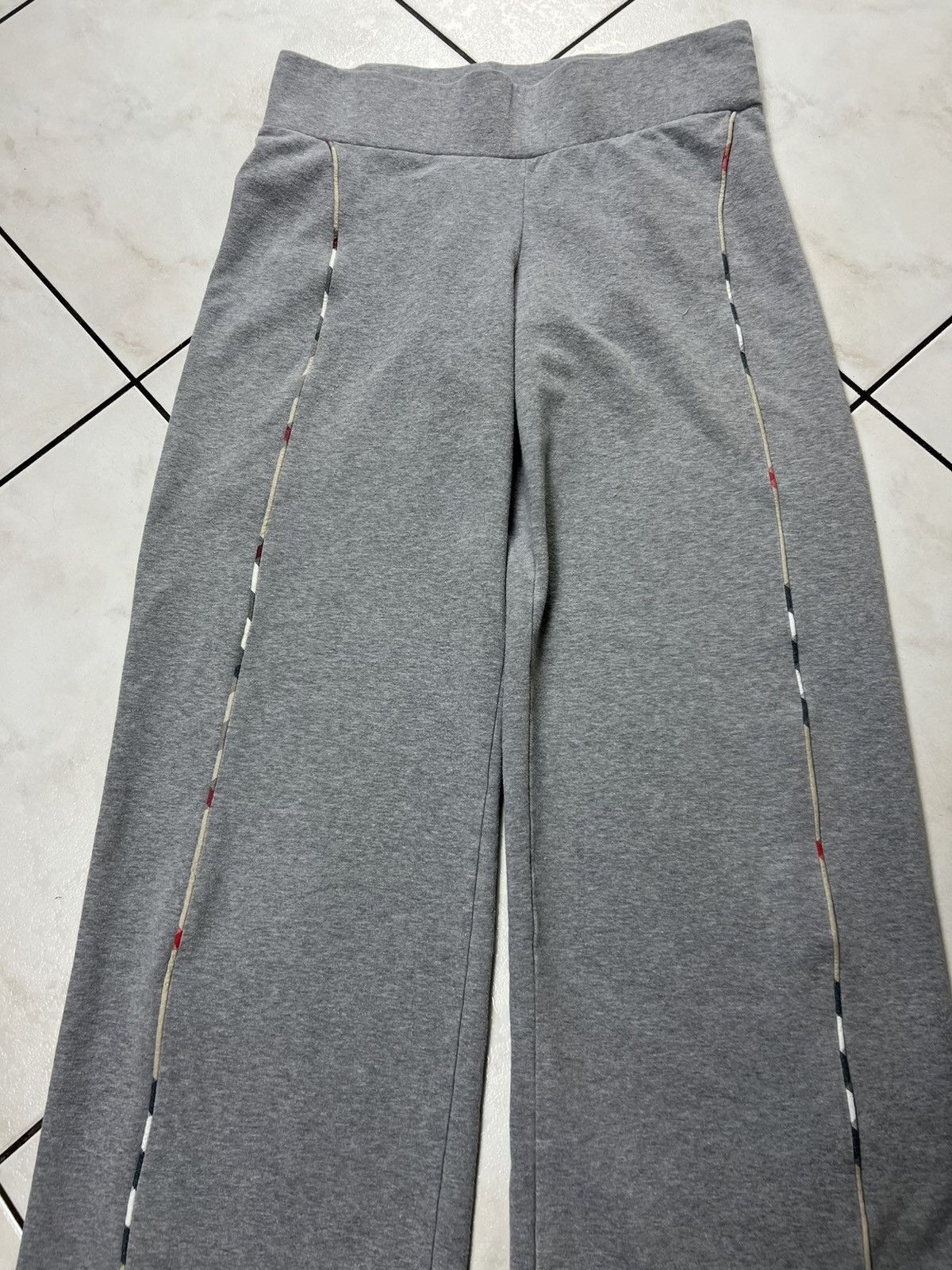 Burberry Vintage Burberry y2k juicy stripe check baggy sweatpants Size 27" / US 4 / IT 40 - 9 Thumbnail