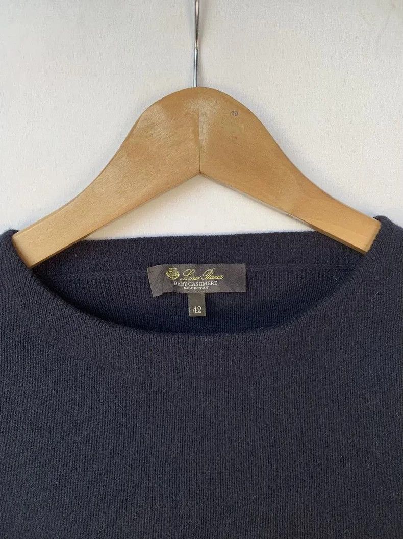 Loro Piana LORO PIANA She's wearing a cashmere cardigan Size M / US 6-8 / IT 42-44 - 5 Thumbnail
