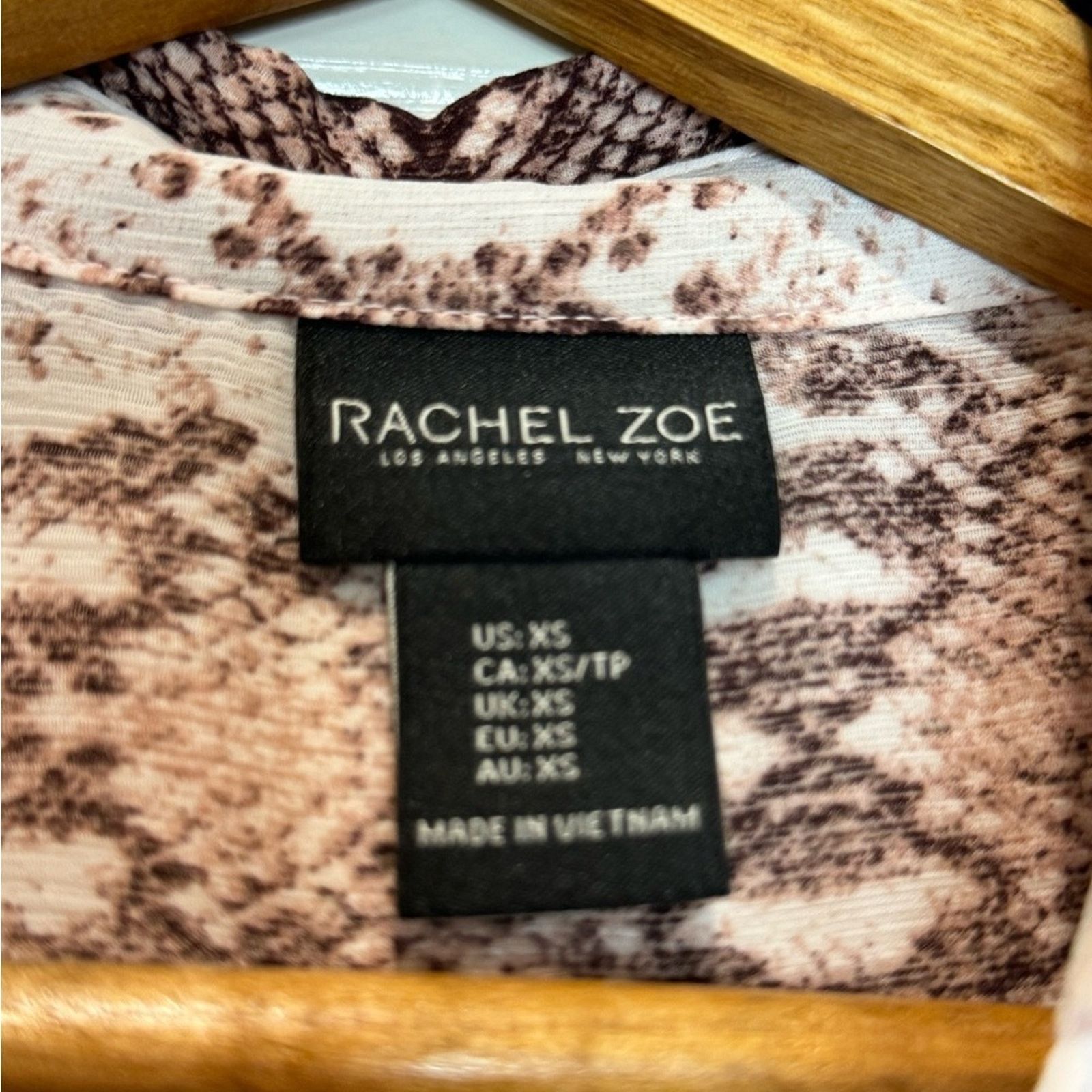 Rachel Zoe Rachel Zoe Sleeveless Collar Snakeskin Print Blouse Size XS Size XS / US 0-2 / IT 36-38 - 8 Thumbnail