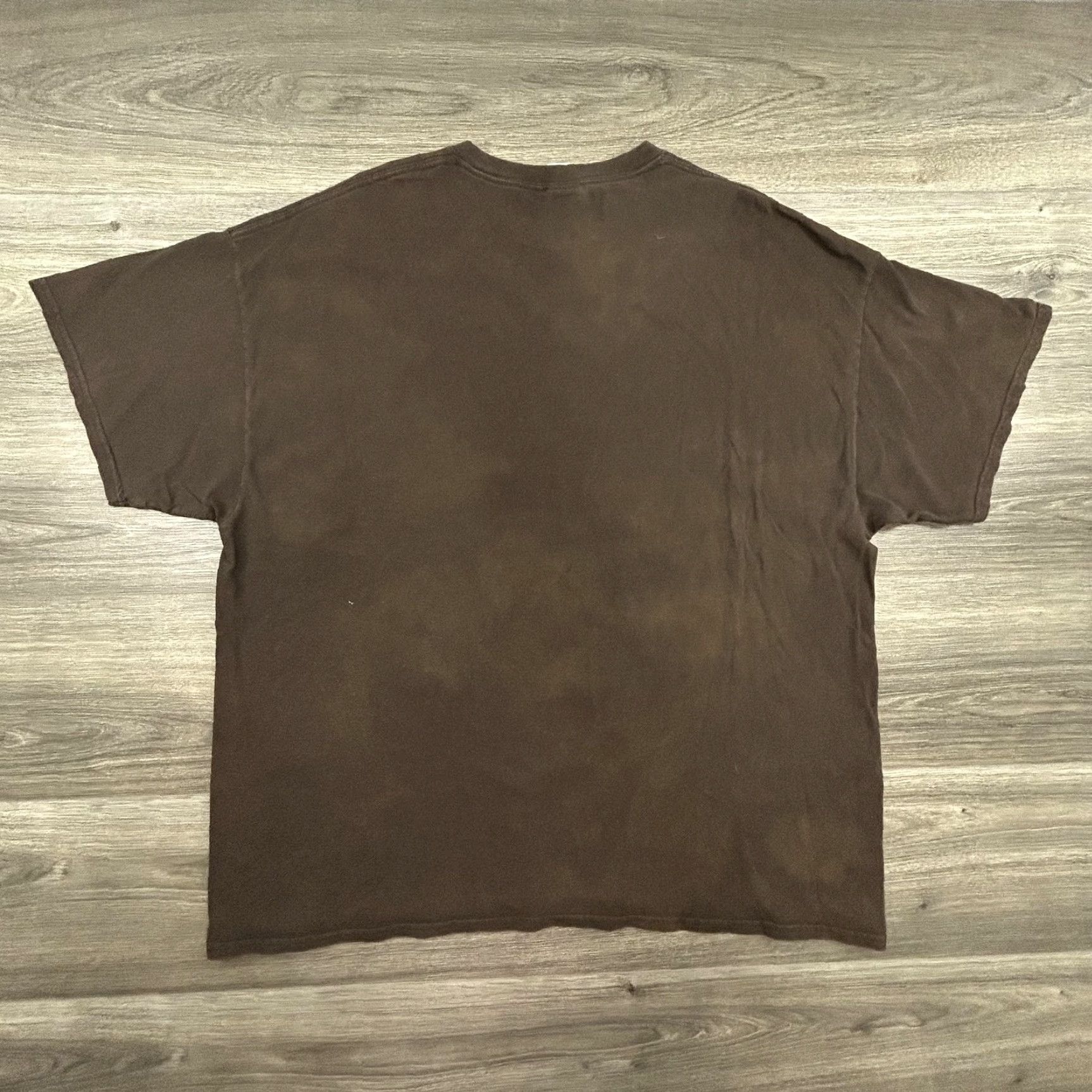Gildan VINTAGE Clutch Shirt Mens 2XL T-Shirt Brown Graphic Print Rock Music Concert Crew Neck Short Sleeve Mens Size US XXL / EU 58 / 5 - 2 Thumbnail