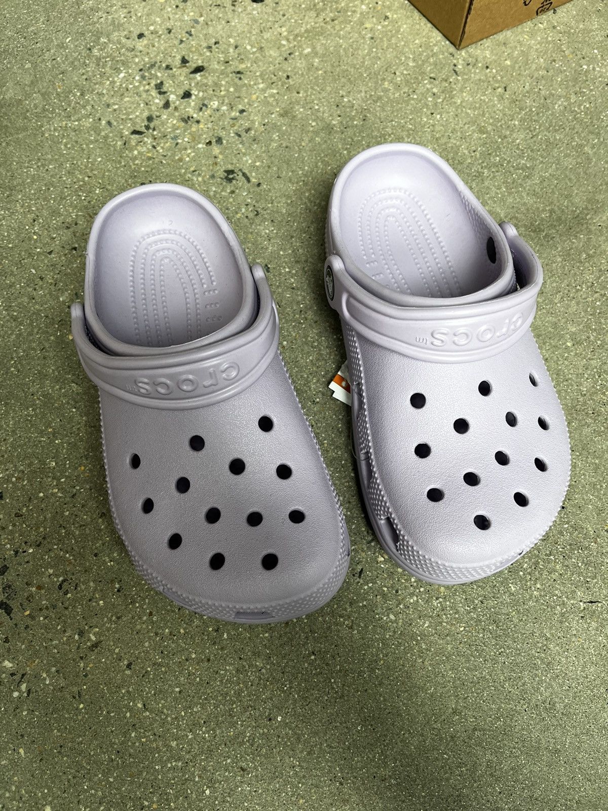 Crocs Crocs Classic Women’s Lavender Size US 4 / IT 34 - 1 Thumbnail