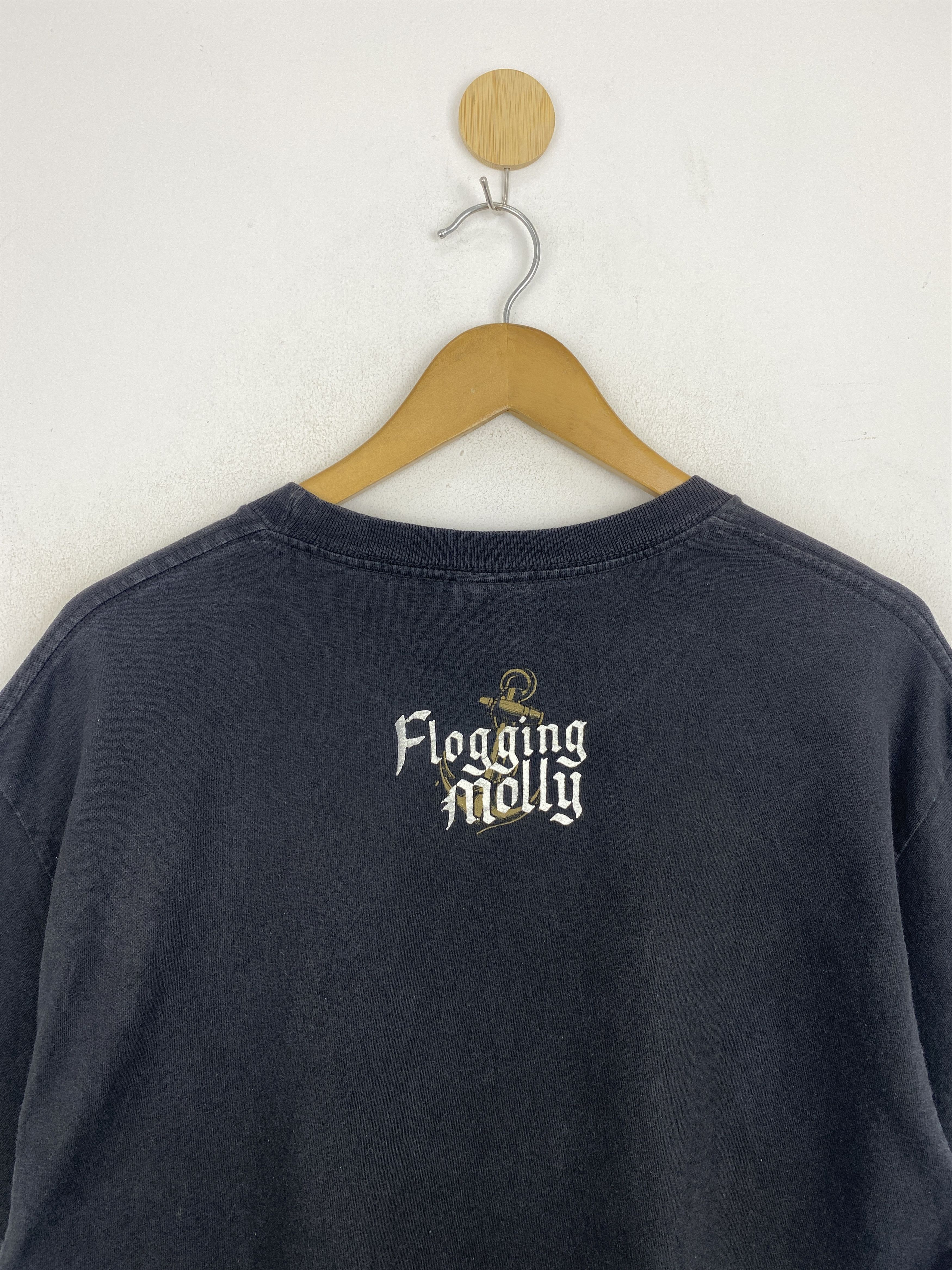 Band Tees × Vintage Vintage Flogging Molly Punk Band Tee TA0652 Size US L / EU 52-54 / 3 - 4 Thumbnail