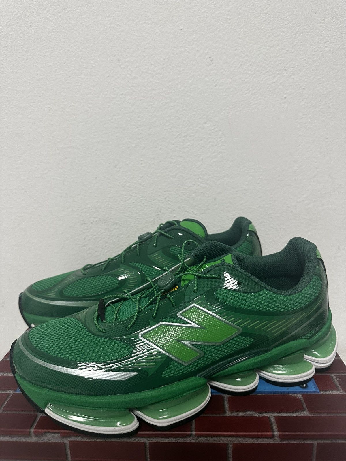 New Balance New Balance Abzorb 2000 x Aminé “Biblioteca” Size US 9 / EU 42 - 2 Thumbnail