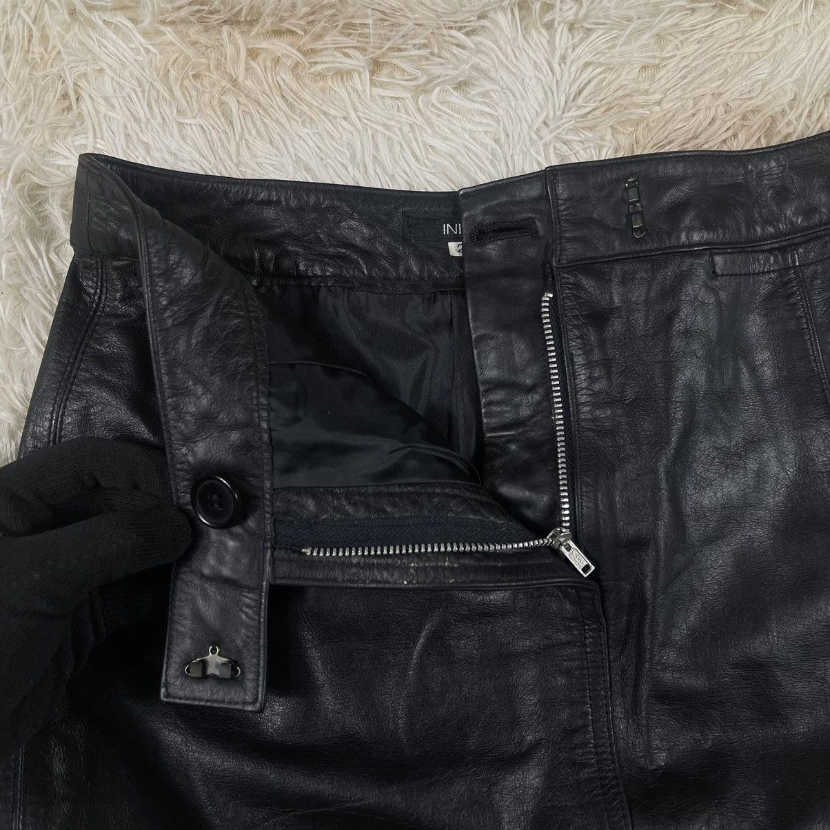 Yohji Yamamoto INED - Yohji Yamamoto Leather Skirt Size 26" / US 2 / IT 38 - 4 Thumbnail