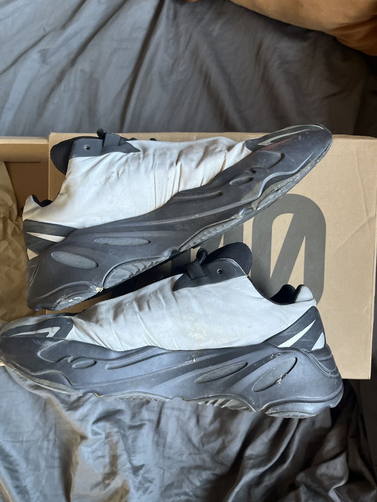 Yeezy Yeezy 700 MNVN Metallic Size US 9.5 / EU 42-43 - 1 Thumbnail