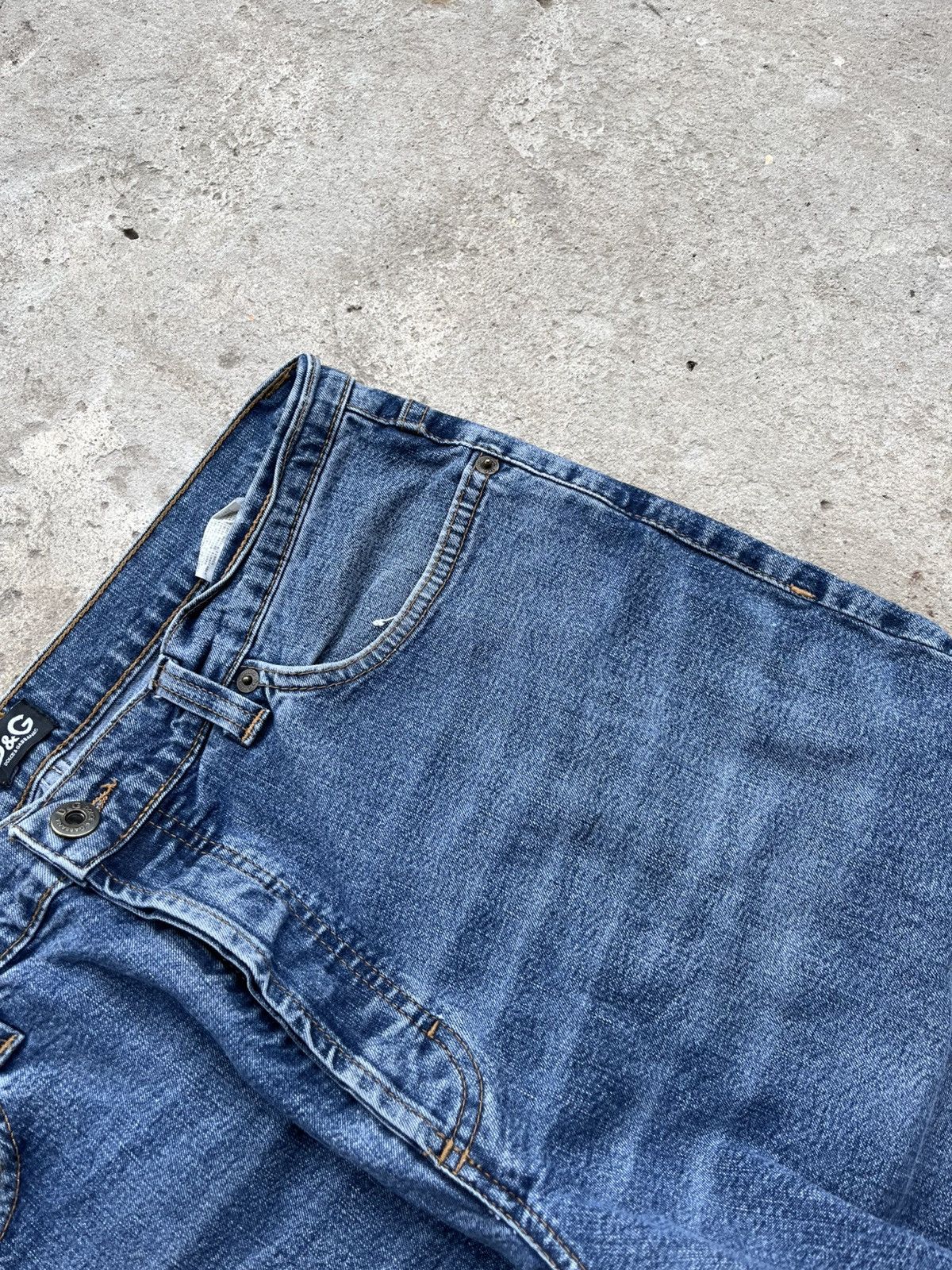 Dolce & Gabbana × Japanese Brand D&G Vintage Dolce & Gabbana Distressed Denim Straight Jeans Size US 32 / EU 48 - 17 Thumbnail