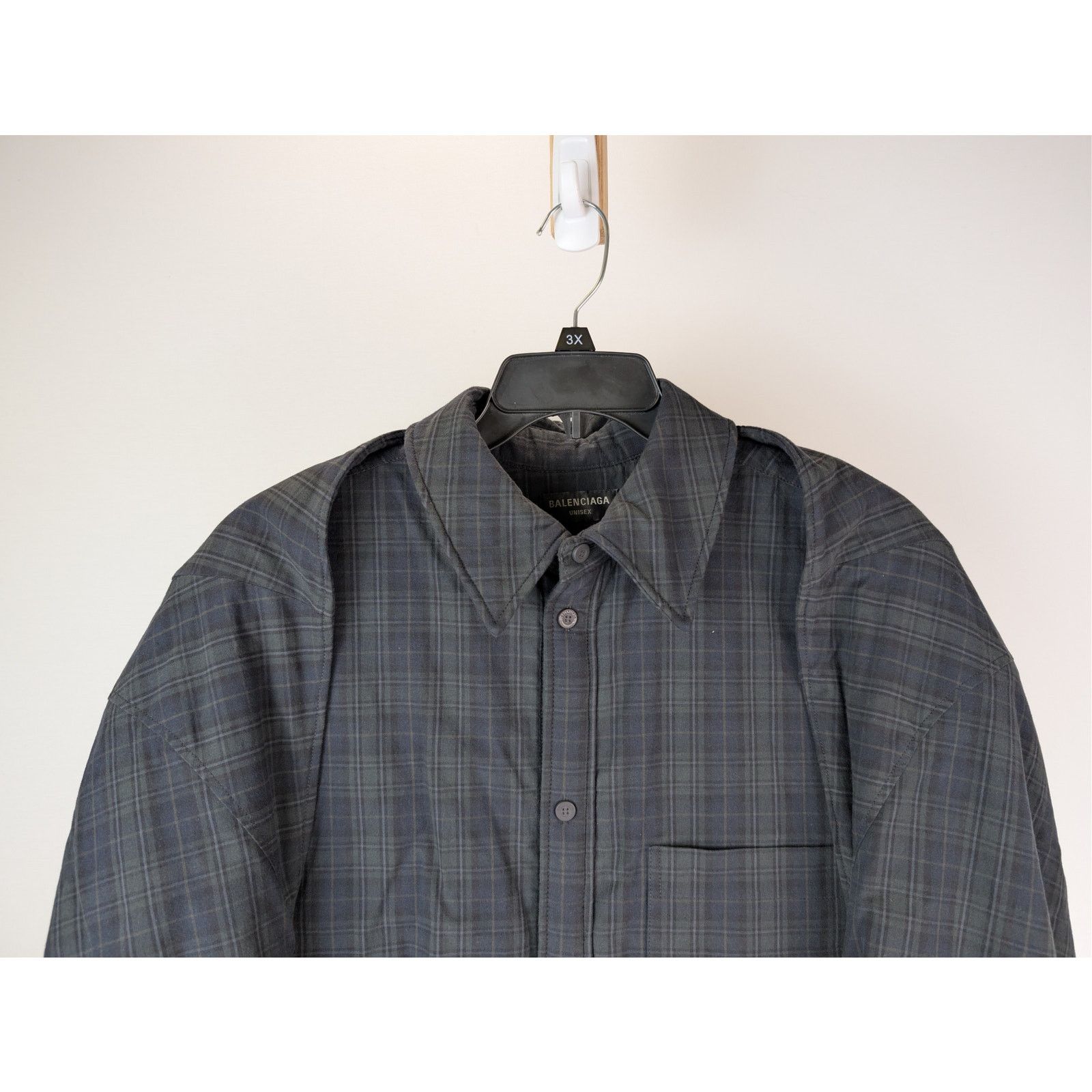 Balenciaga o1rshd1 Light Check Flannel Detachable Sleeves Shirt Size US M / EU 48-50 / 2 - 2 Thumbnail