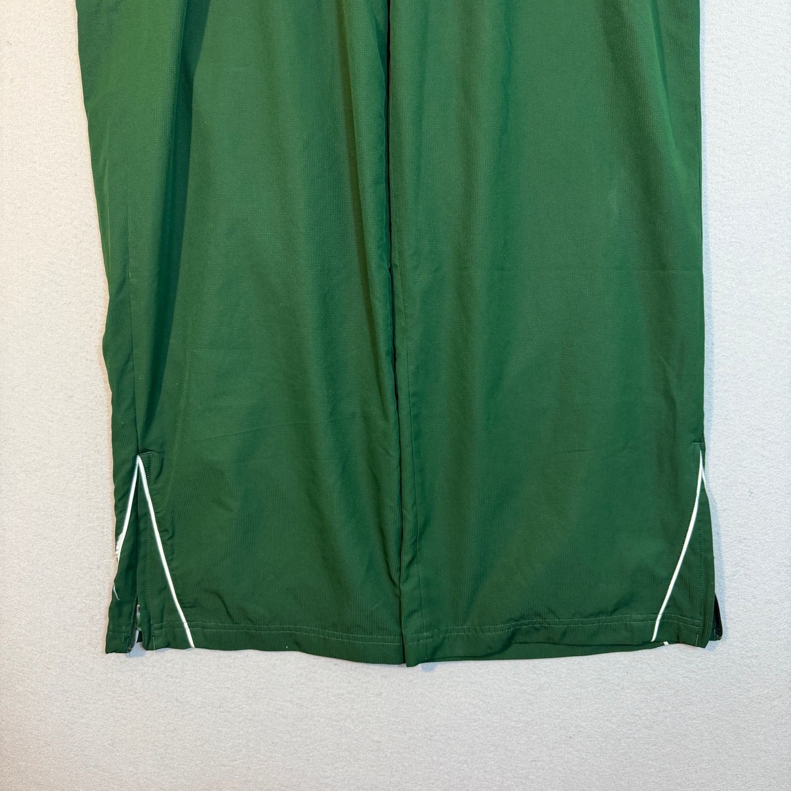Under Armour Under Armour Windbreaker Track Pants Men's 2XL Green White Size US 38 / EU 54 - 2 Thumbnail