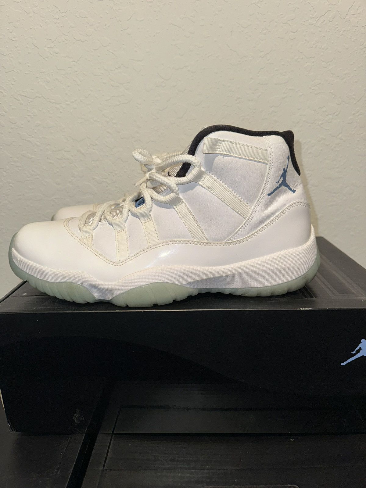Jordan Brand × Nike Jordan 11 Legend Blue Size US 11.5 / EU 44-45 - 2 Thumbnail
