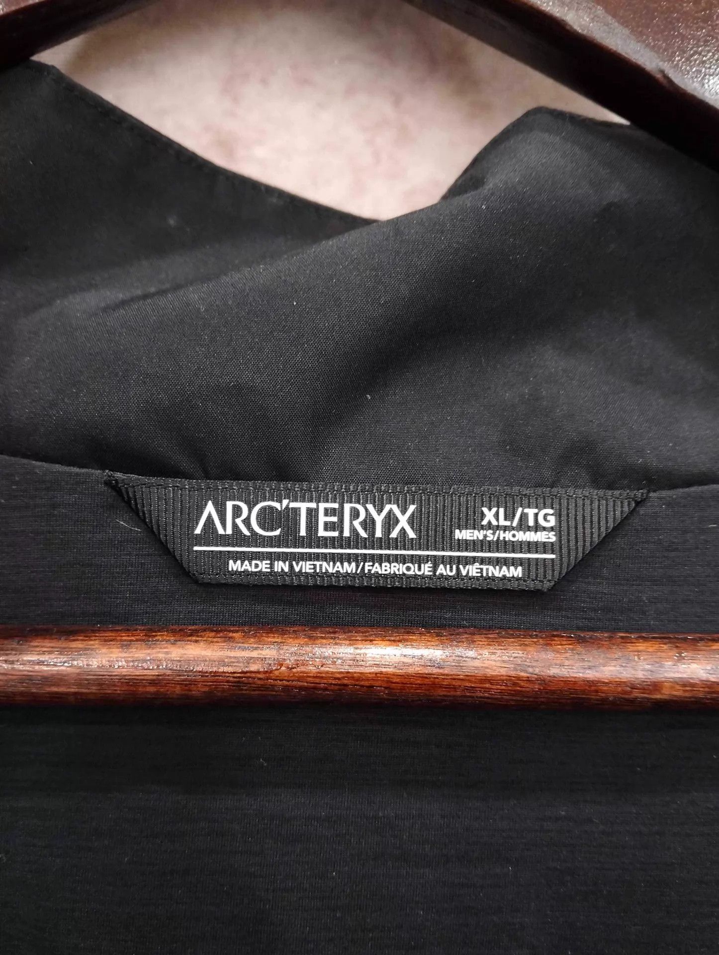 Arc'teryx Arcteryx Solid Color Logo Softshell Jacket XL Size US XL / EU 56 / 4 - 3 Thumbnail