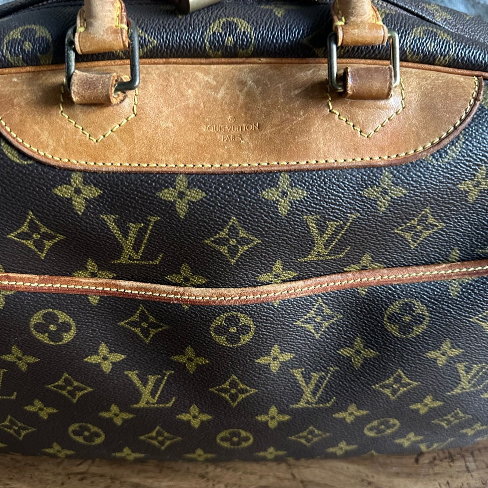 Louis Vuitton Vintage Louis Vuitton Deauville Bag Size ONE SIZE - 15 Thumbnail