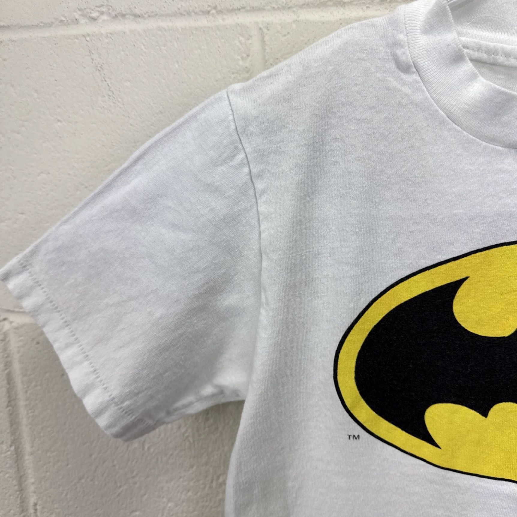 Vintage VINTAGE Batman T-Shirt Black S Men Small 80s Logo Graphic Print DC Comics Retro Grunge Size US S / EU 44-46 / 1 - 5 Thumbnail