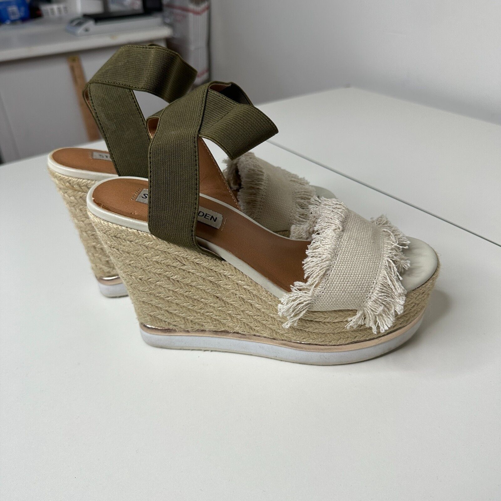 Steve Madden Steve Madden Wedge Beige Canvas Green Ankle Espadrilles 5.5 Size US 5.5 / IT 35.5 - 15 Thumbnail