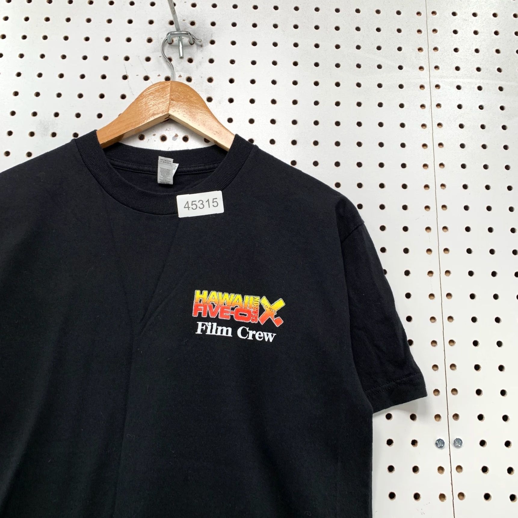 Gildan VINTAGE Hawaii Five O Film Crew Shirt Mens Medium Black Season 10 TV Show Promo Size US M / EU 48-50 / 2 - 7 Thumbnail