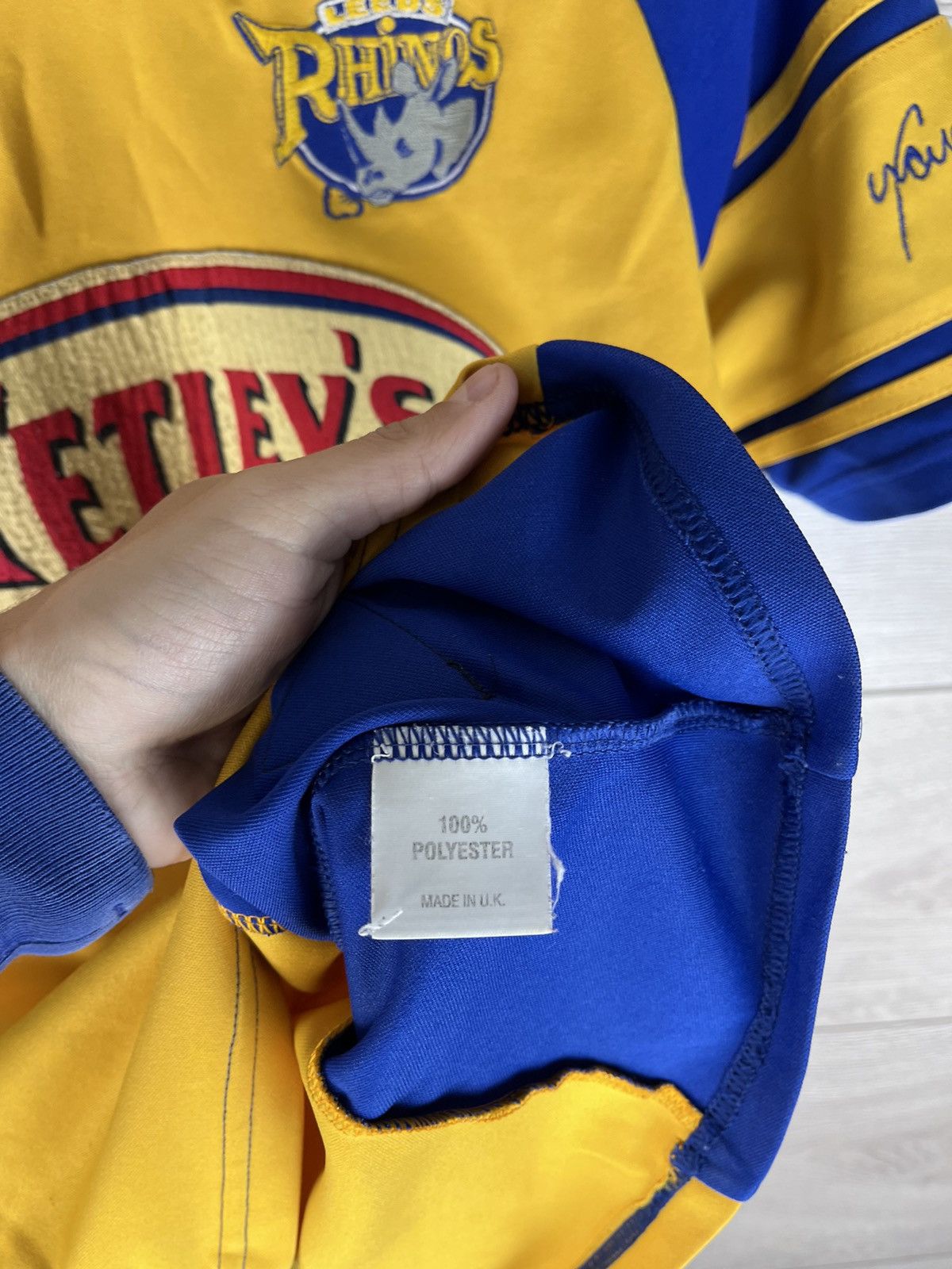 Asics Vintage rugby jersey ASICS Leeds Rhinos 03 y2k rare men’s Size US S / EU 44-46 / 1 - 10 Thumbnail