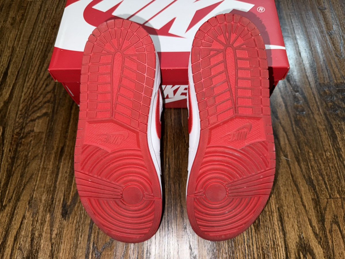 Jordan Brand Nike Air Jordan 1 Retro Low OG White University Red Sz 10.5 Size US 10.5 / EU 43-44 - 4 Thumbnail