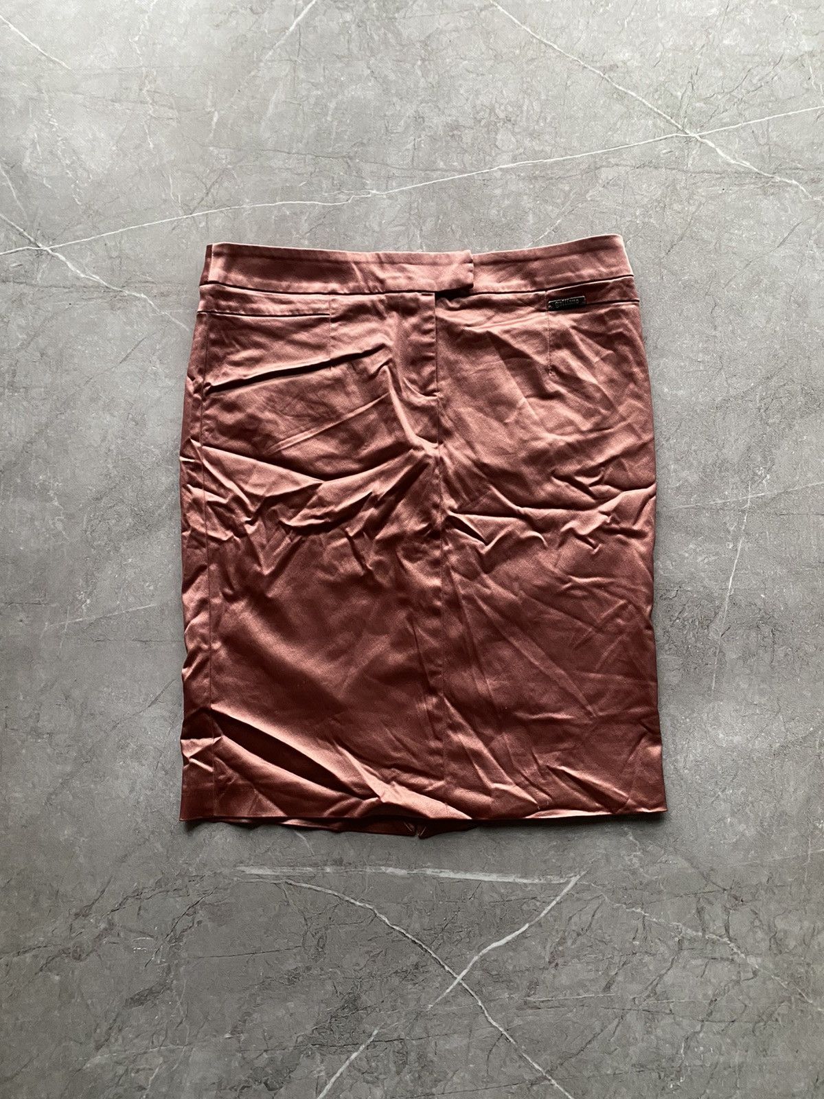 John Galliano Rare Jonh Galliano Midi Pink Skirt Made in Italy Size 28" / US 6 / IT 42 - 2 Thumbnail